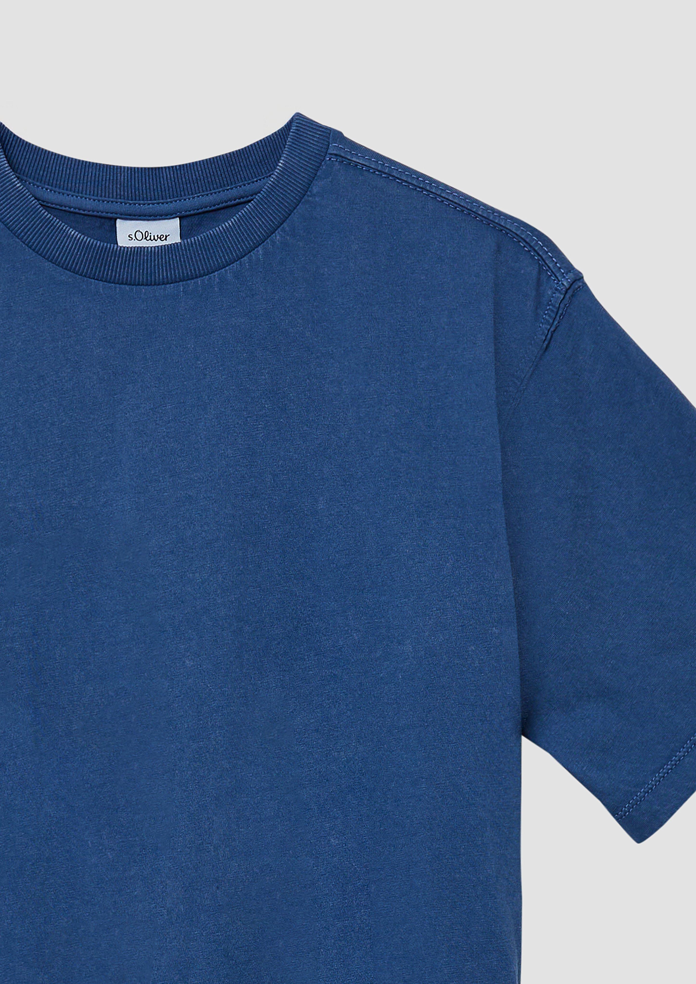 T-shirt in 5730, 2240 & 6069