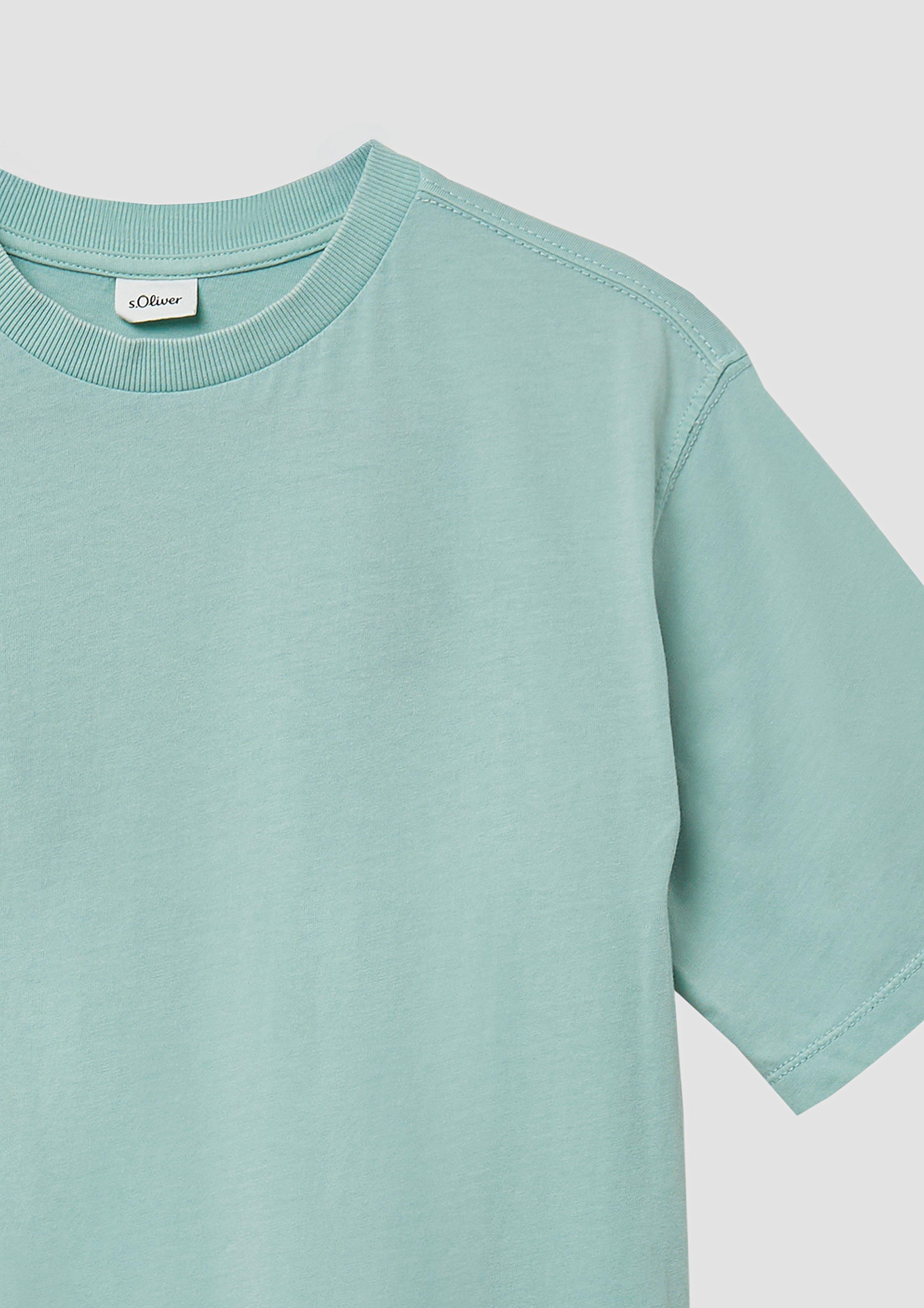 T-Shirt in 6069, 2240 & 5730