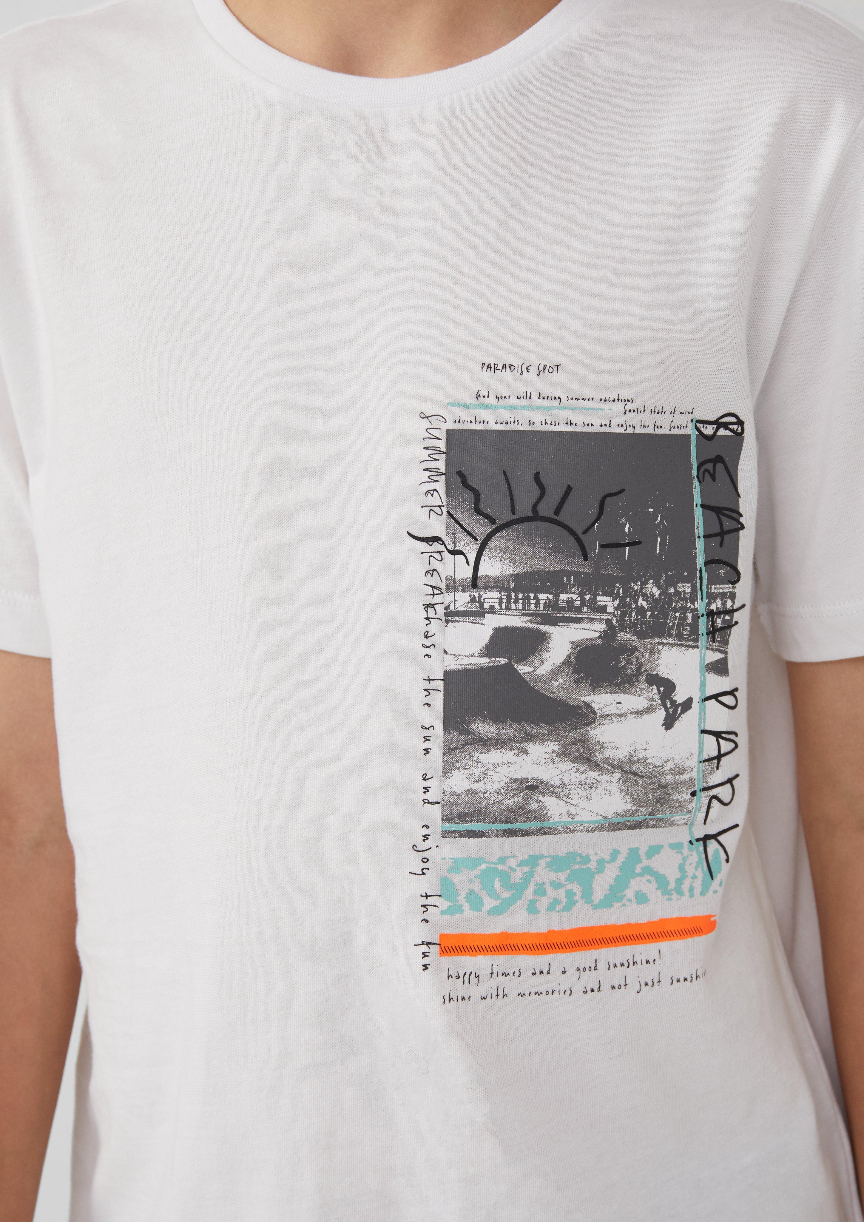 T-shirt in 0100, 6069, 5730 & 2240