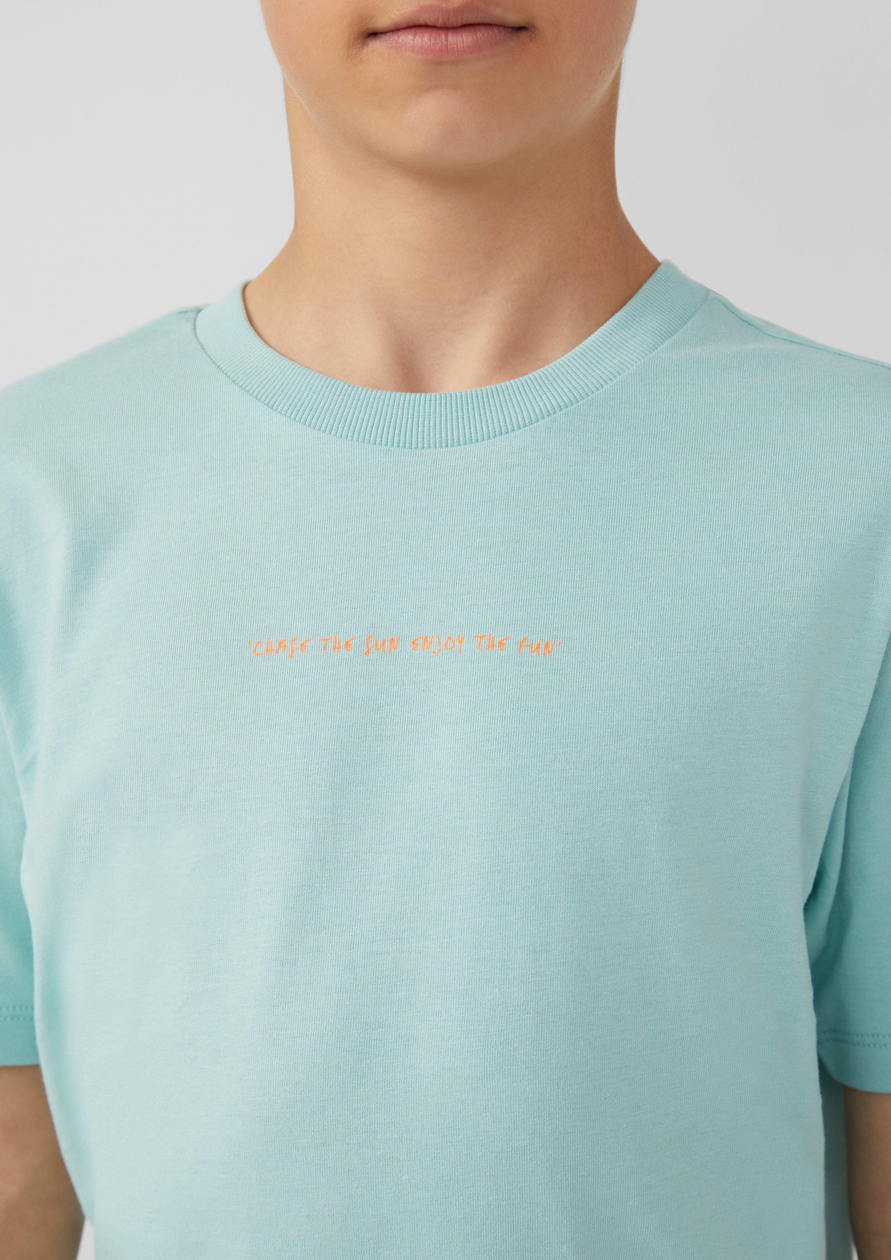 T-shirt in 6069, 0100, 5312 & 2240