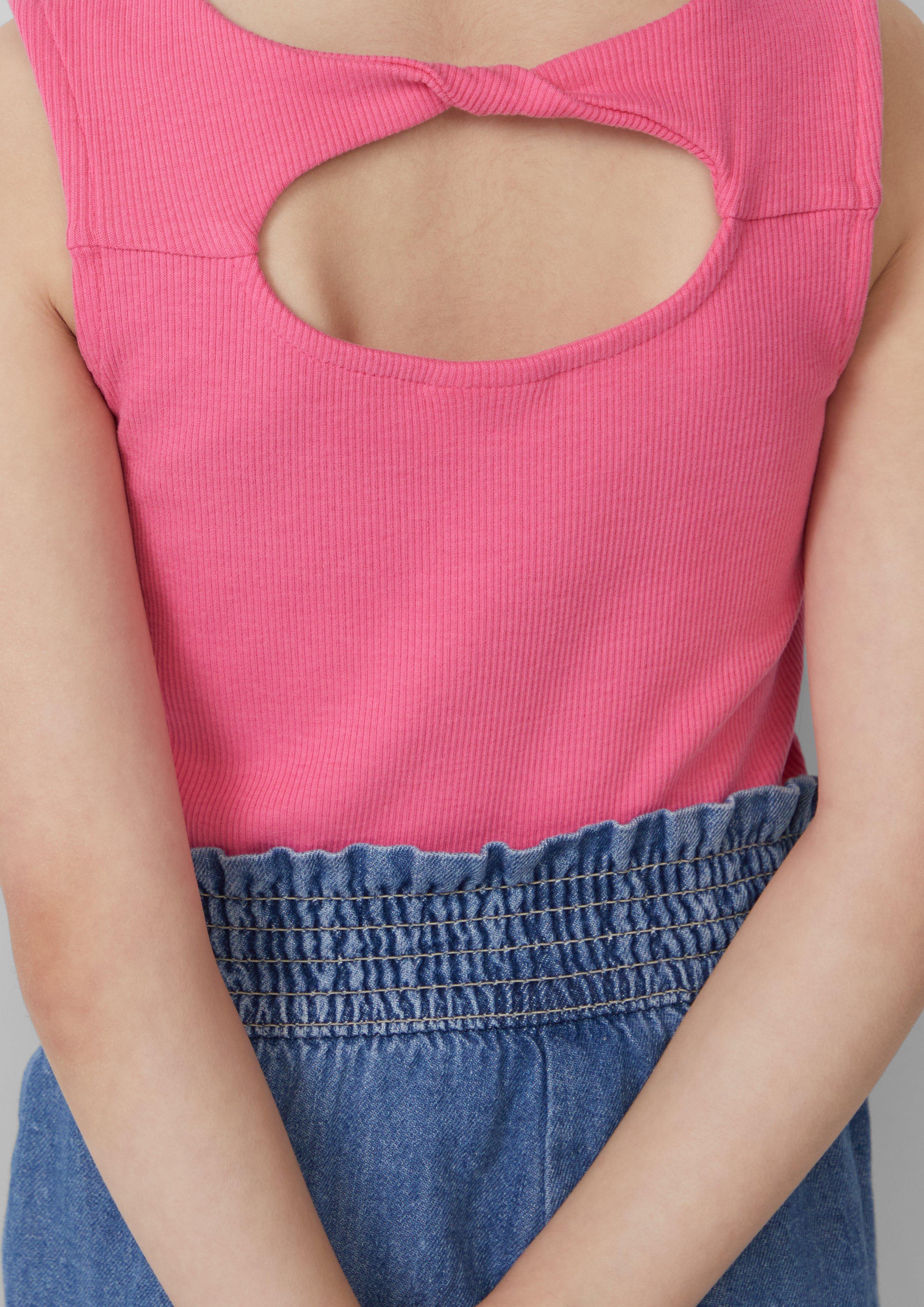 T-Shirt in 4424, 6115 & 0100