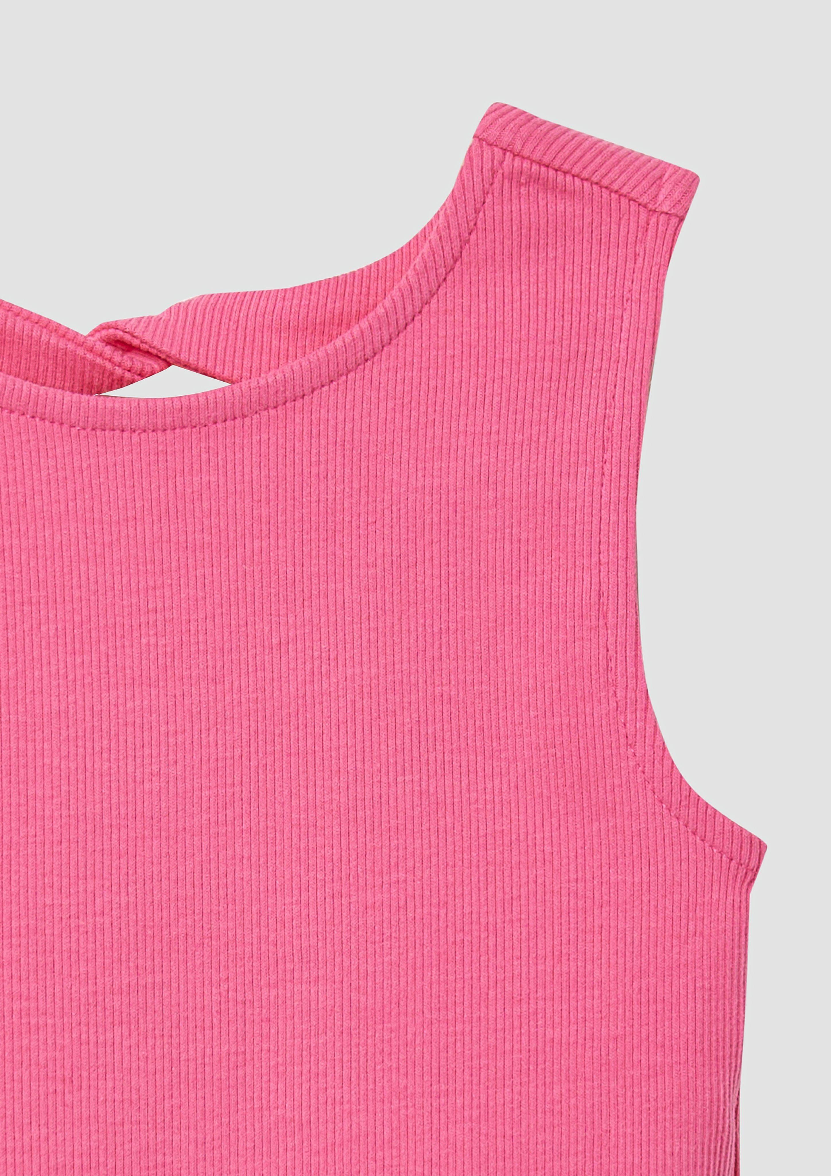 T-Shirt in 4424, 6115 & 0100