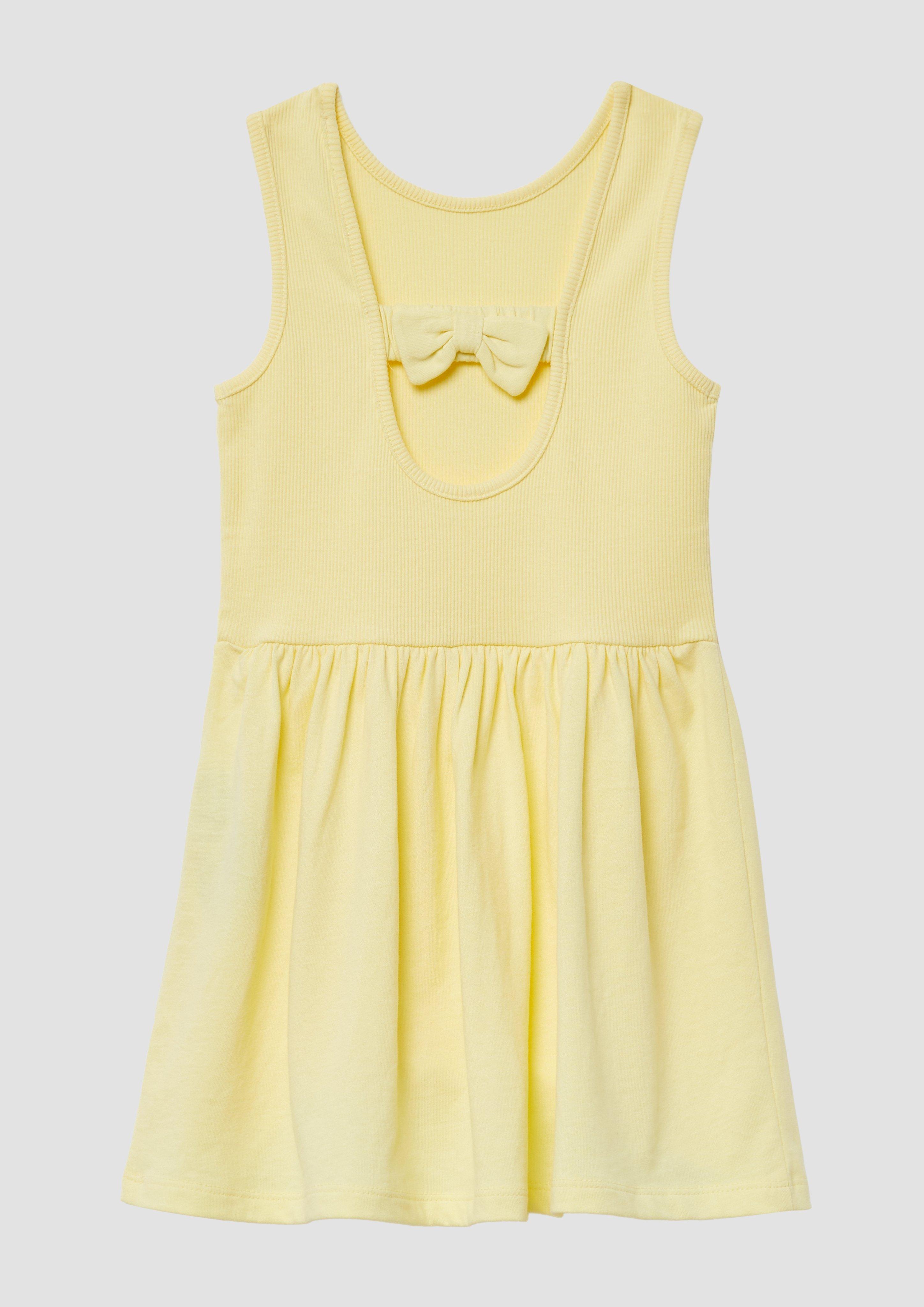 Kleid in 1175, 4424 & 6115