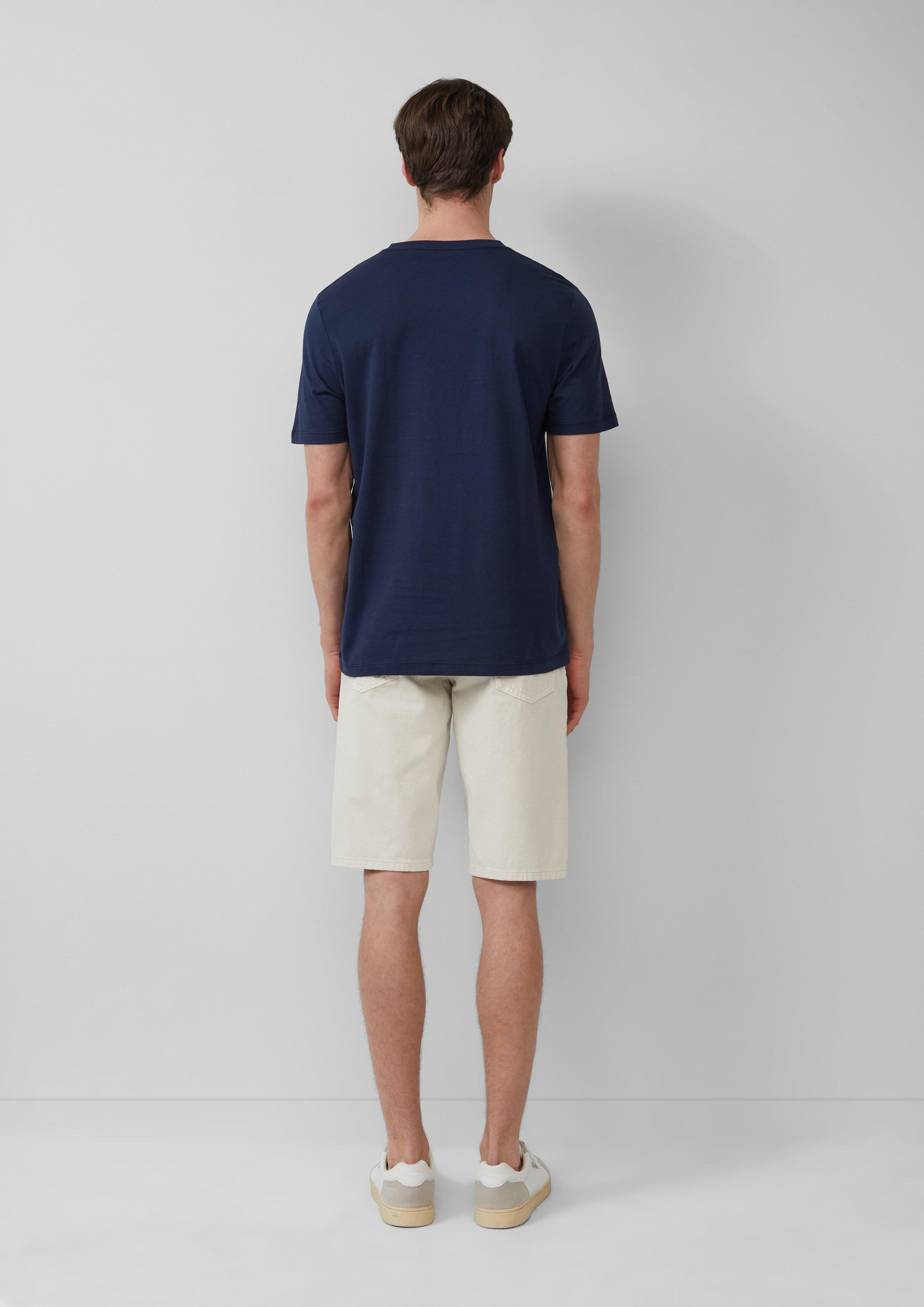 T-shirt in 58D1, 01D1, 01D2, 99D2, 78D2, 62D1, 62D2, 65D1, 94D1 & 20D2