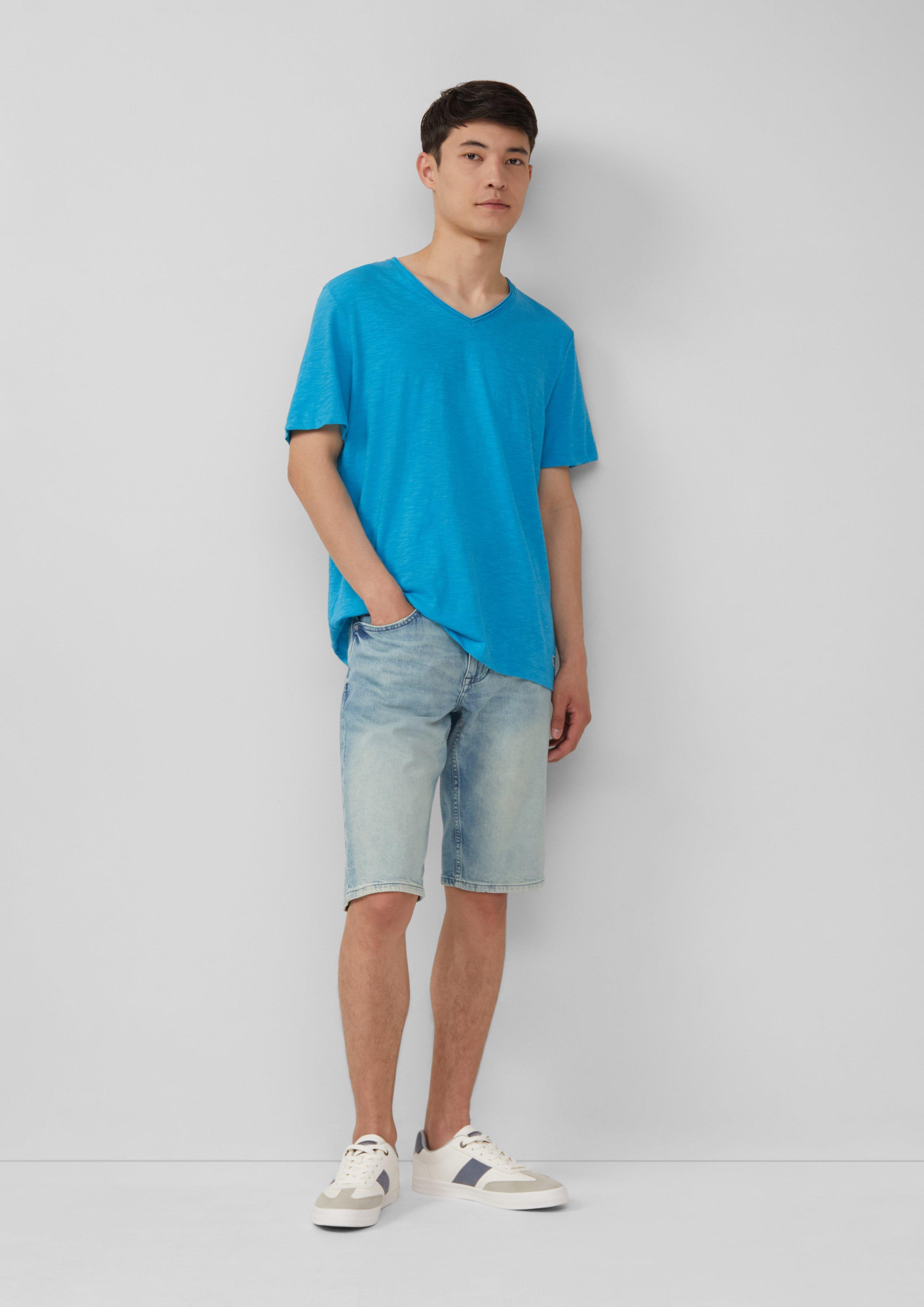 Luftiges T-Shirt mit V-Ausschnitt und Flammgarnstruktur - türkis | s.Oliver