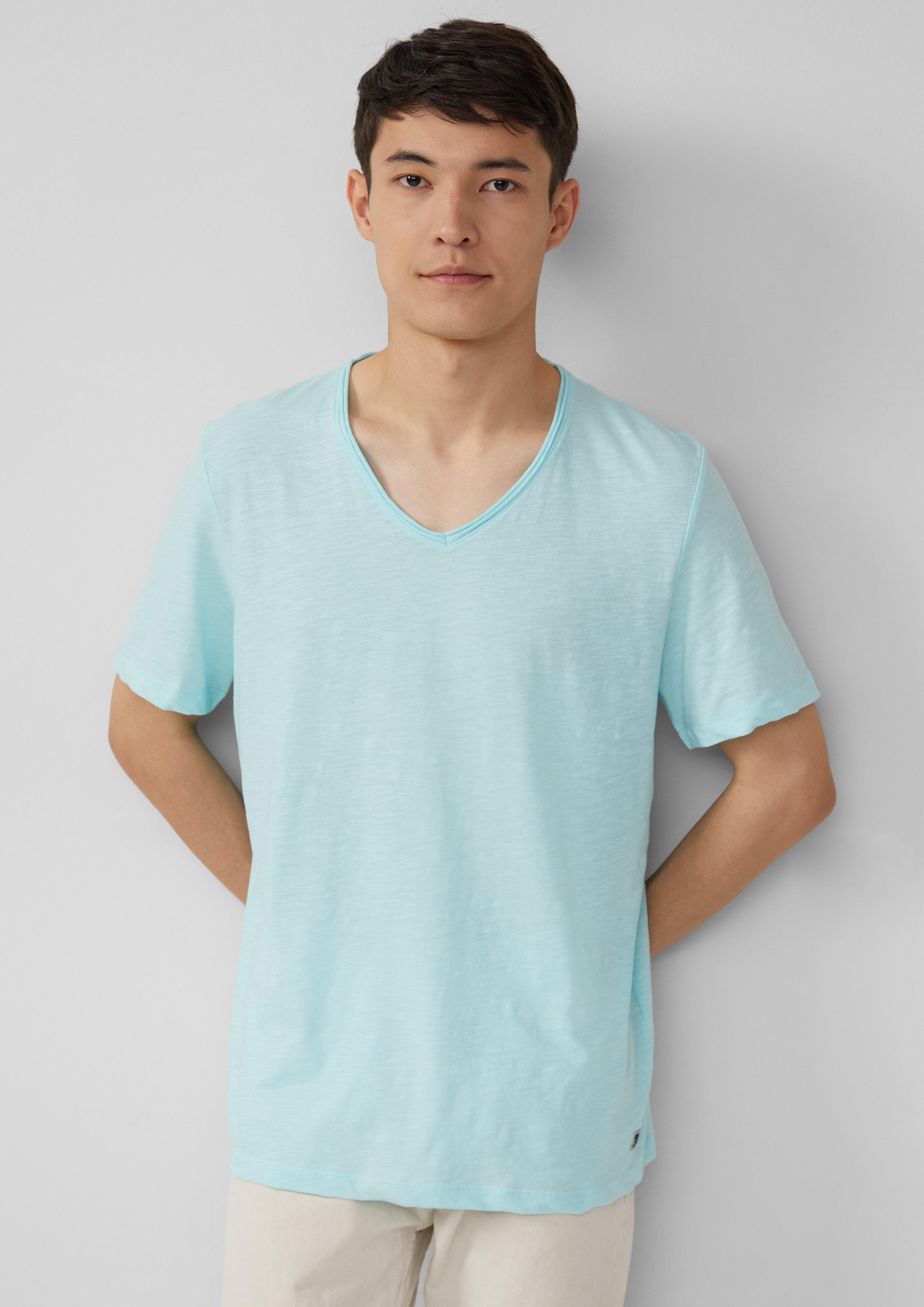 T-shirt in 6540, 9999, 5852, 6259, 9467, 0120, 2018 & 7880