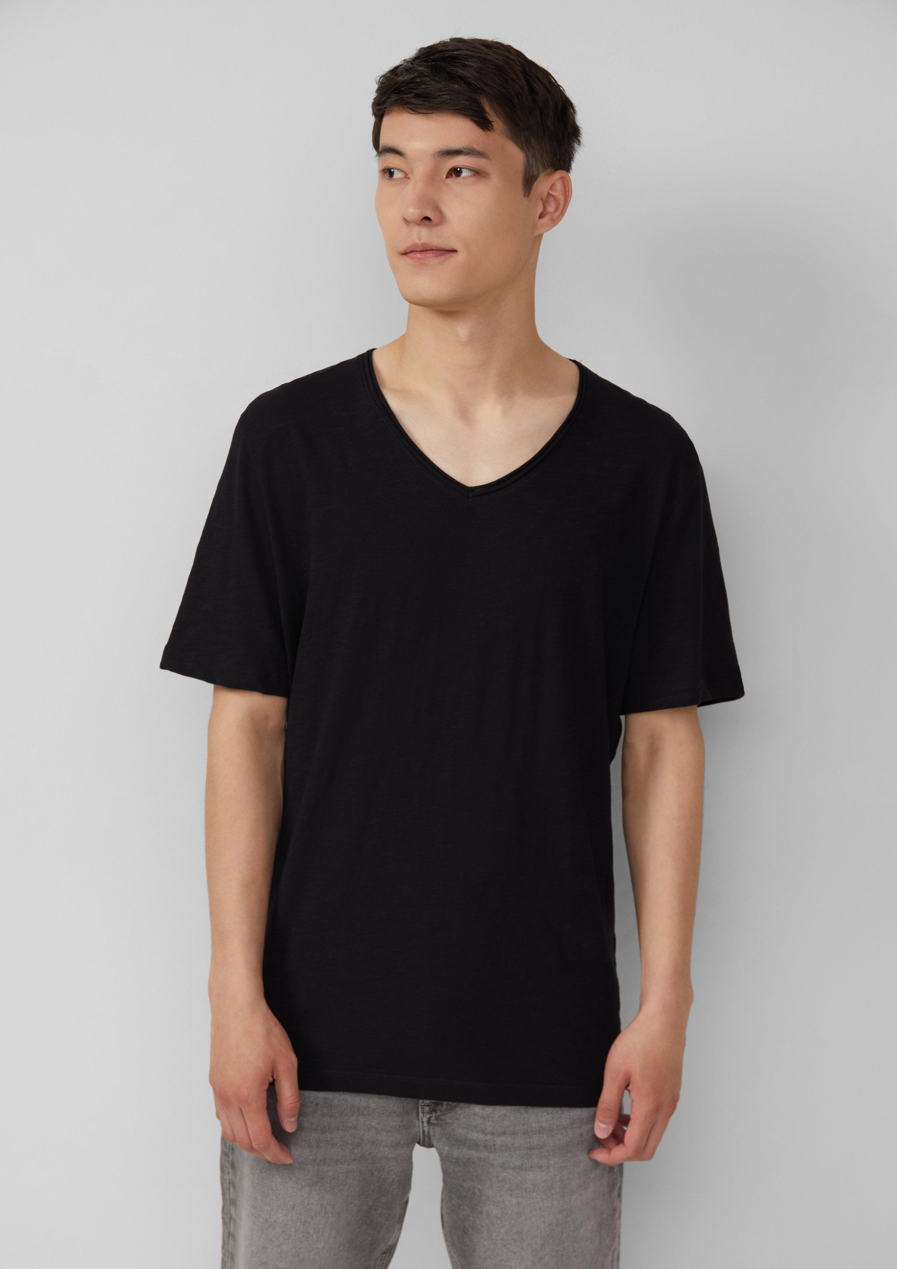 Majica in 9999, 5852, 6259, 9467, 6540, 0120, 2018 & 7880