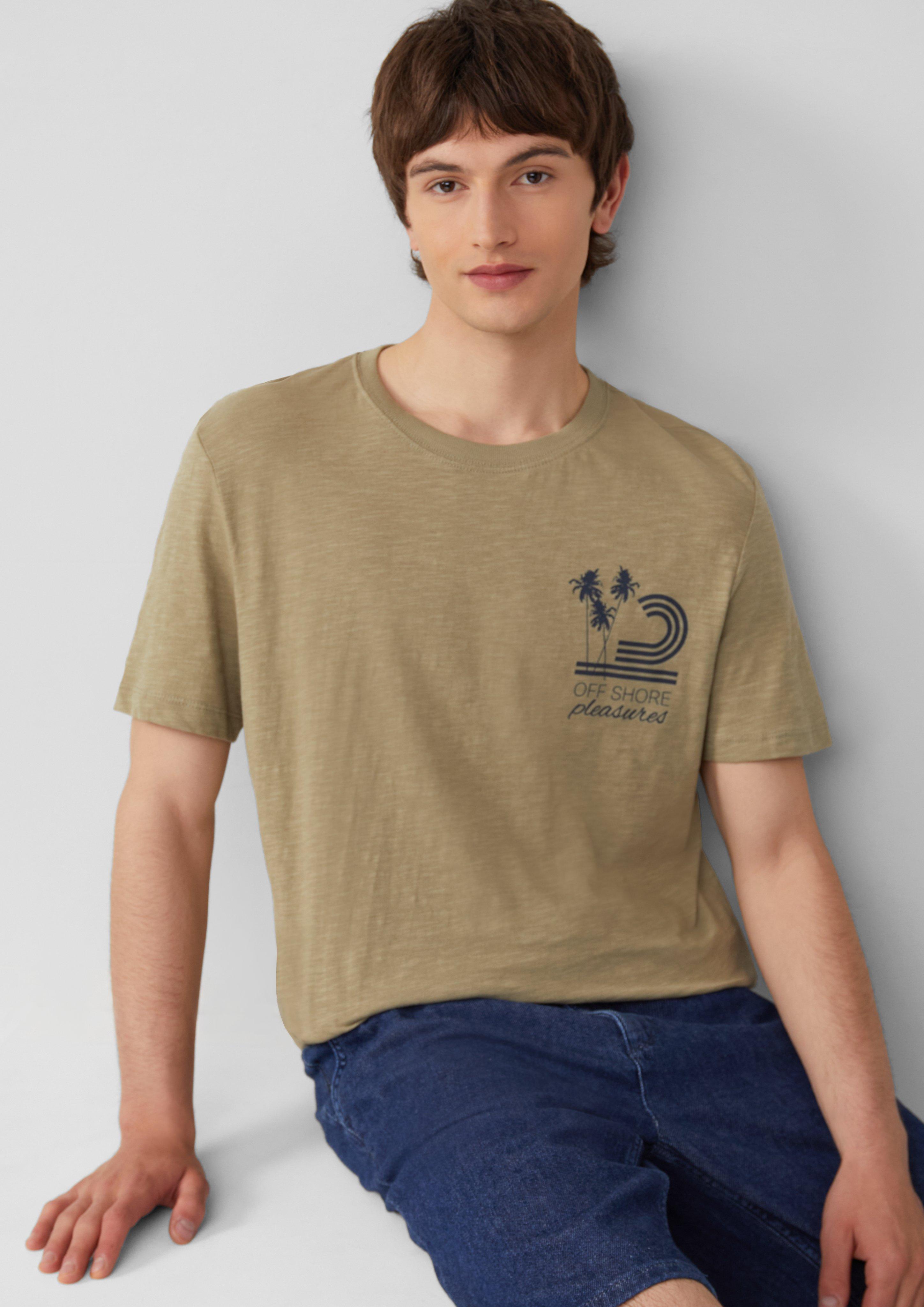 T-shirt in 78D6, 94D1, 94D7, 62D4, 65D3, 01D7, 58D5, 78D8, 20D6, 58D9 & 01D1