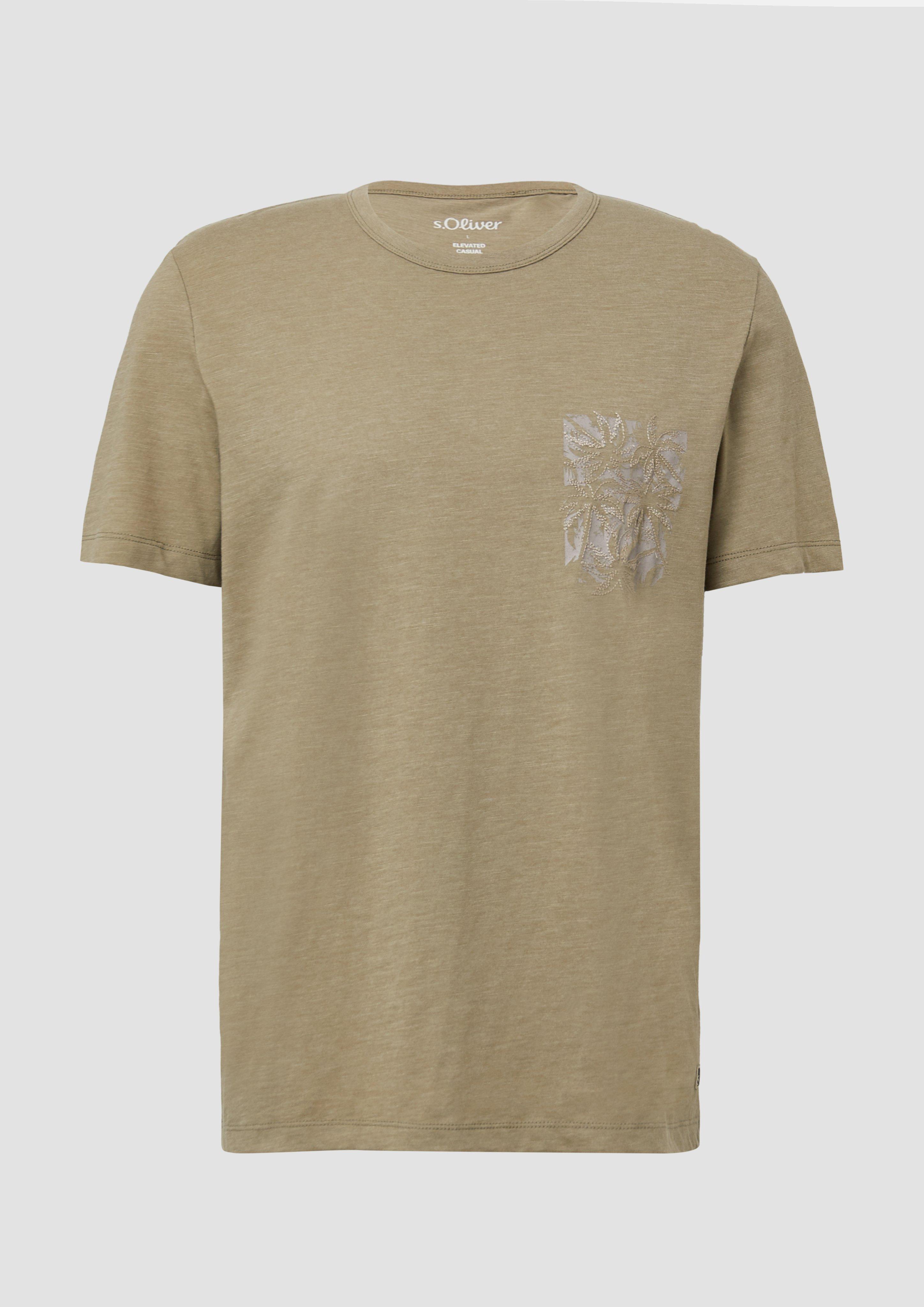 s.Oliver - Meliertes T-Shirt aus Baumwollmix mit Artwork, Herren, Grün