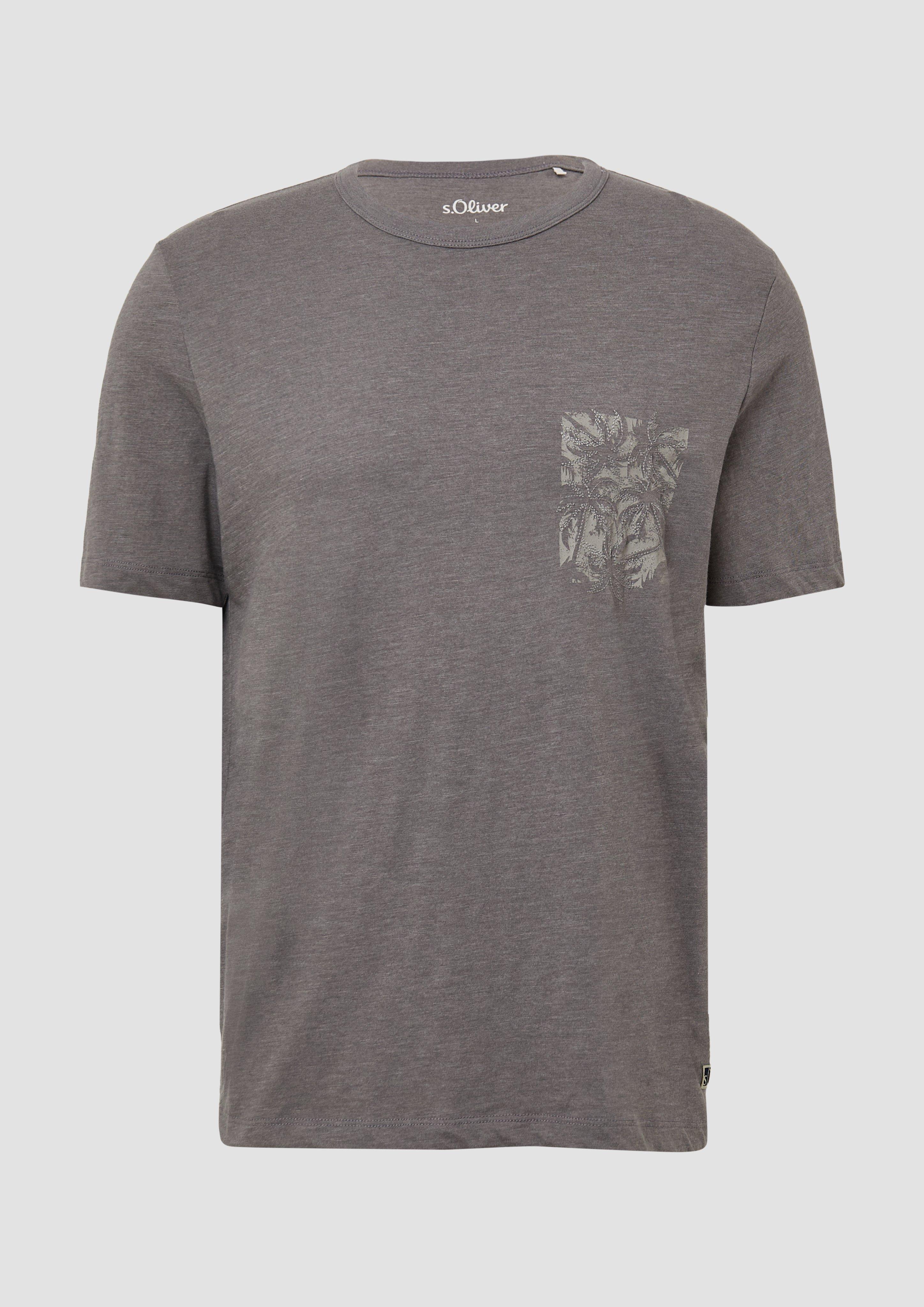 s.Oliver - Meliertes T-Shirt aus Baumwollmix mit Artwork, Herren, grau