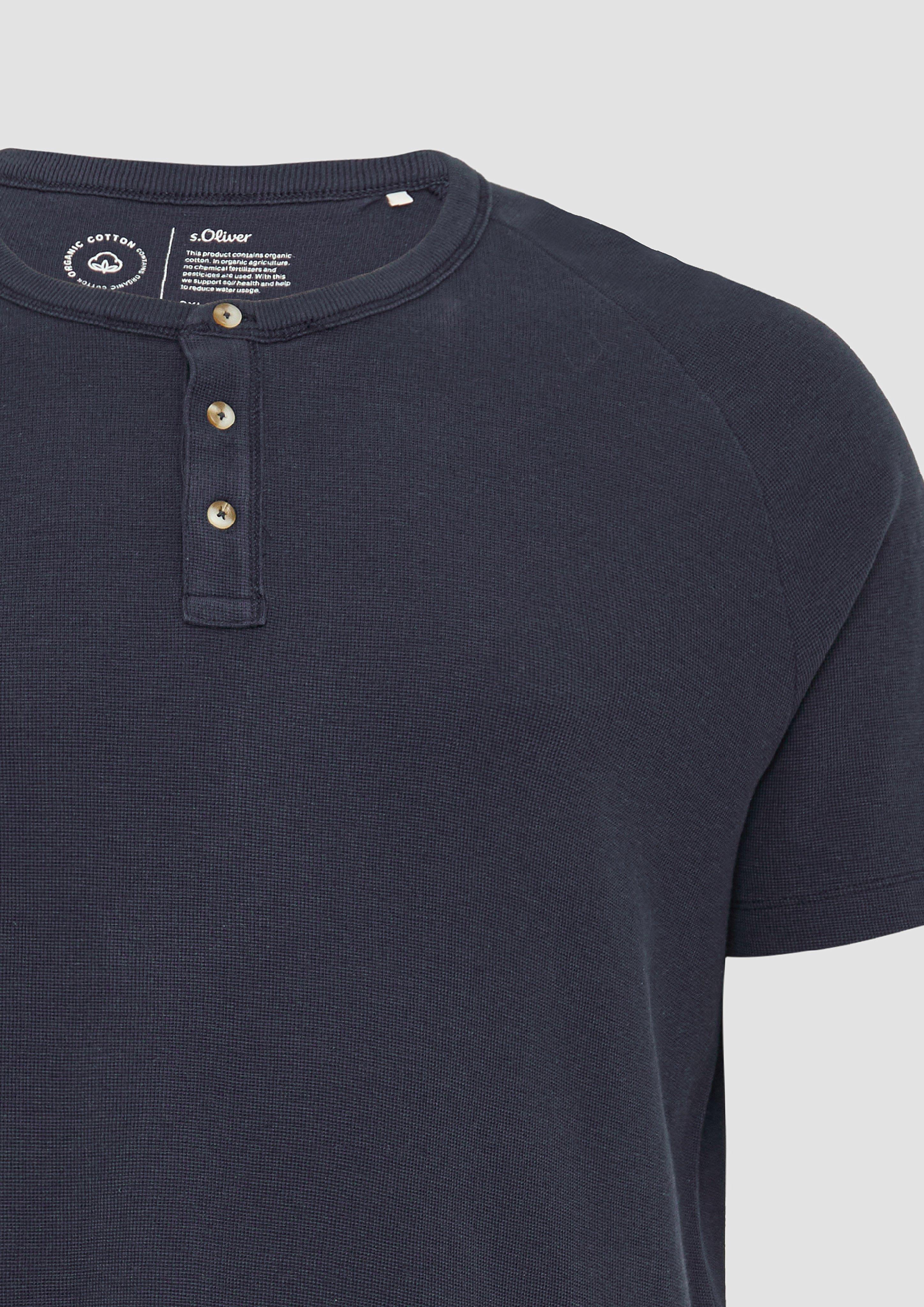 T-shirt in 5852, 4291 & 0330