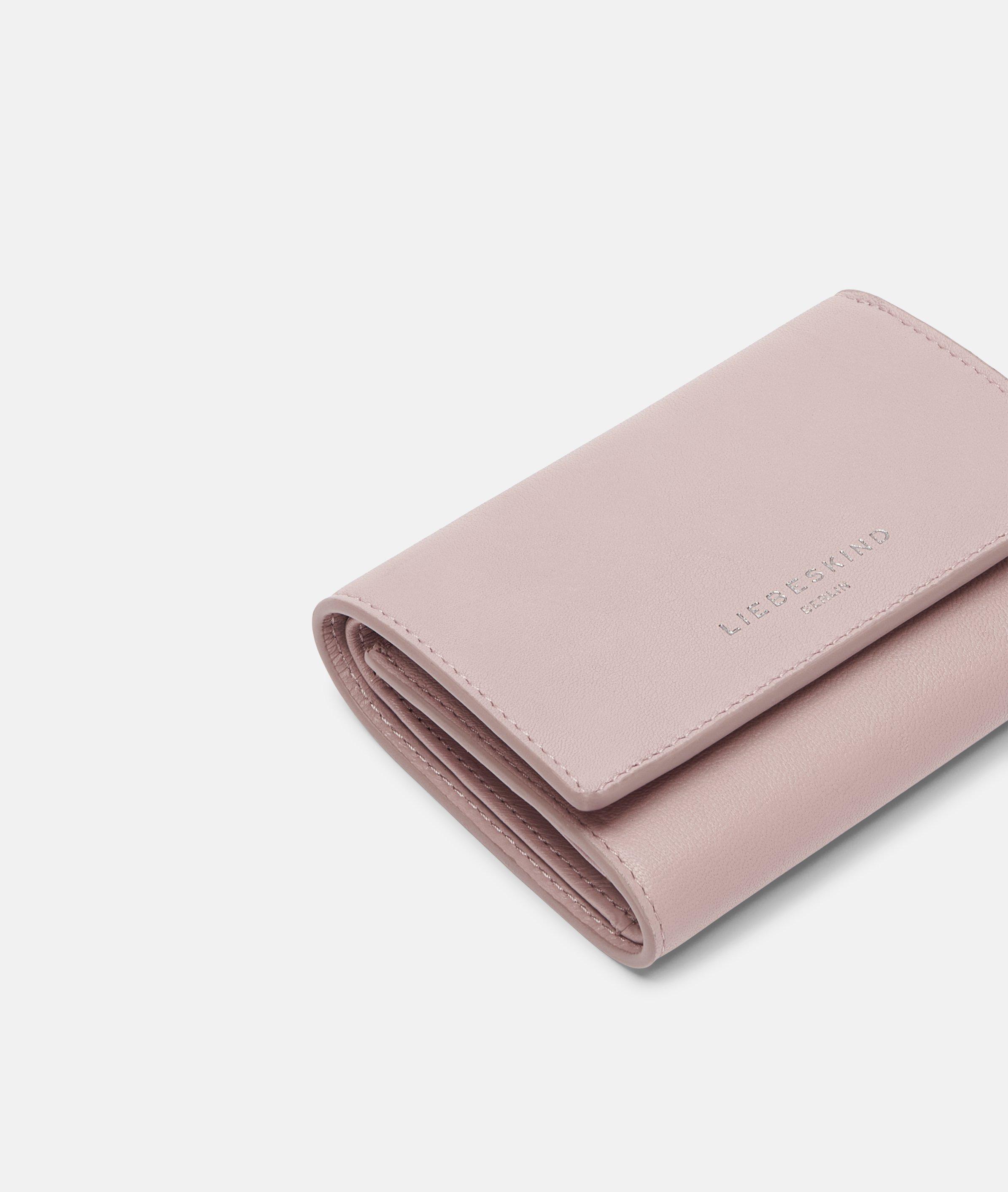 Linn in roze, rood, grijs, bruin, blauw, zwart & beige