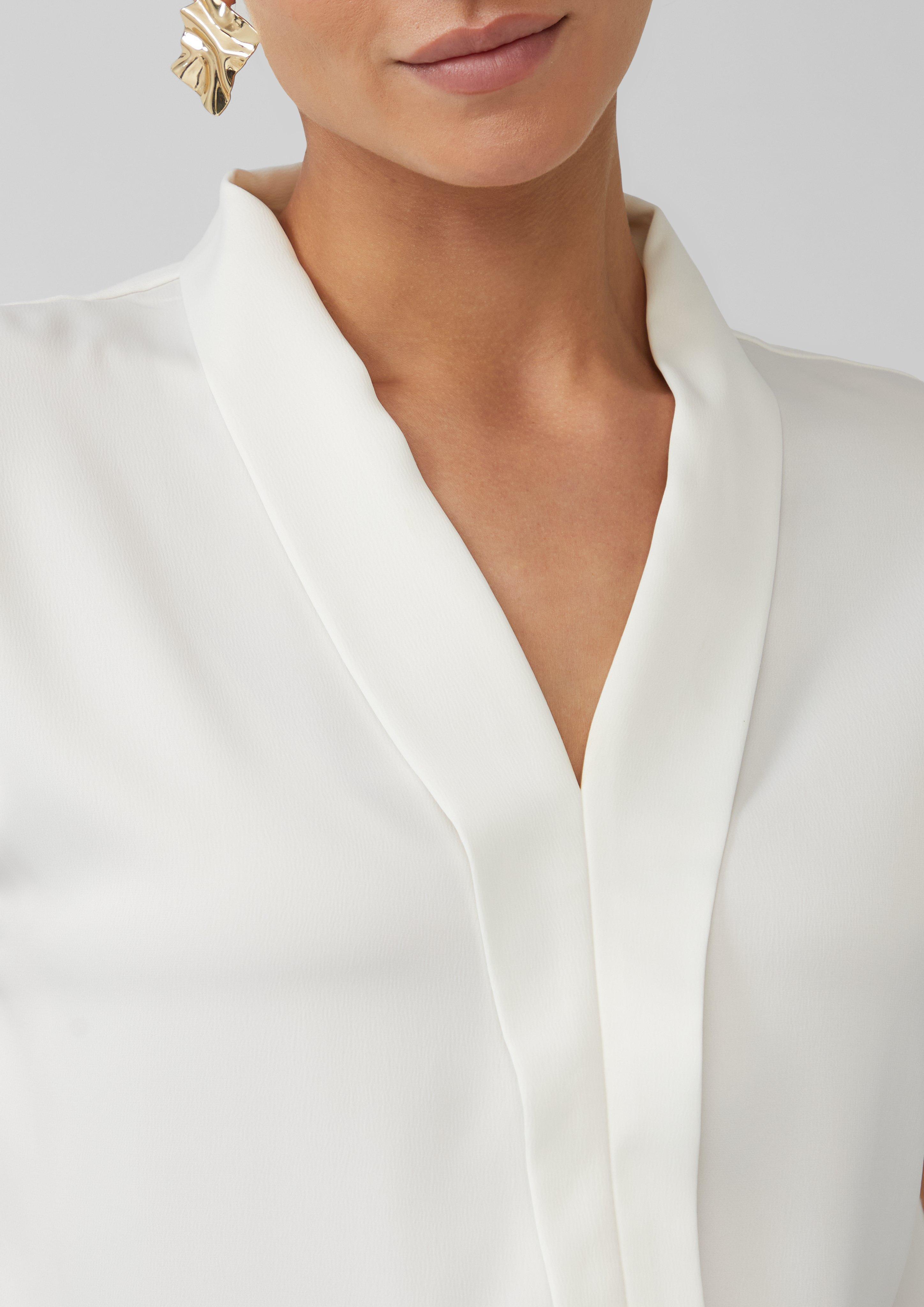 T-Shirt in 0200 & 5328