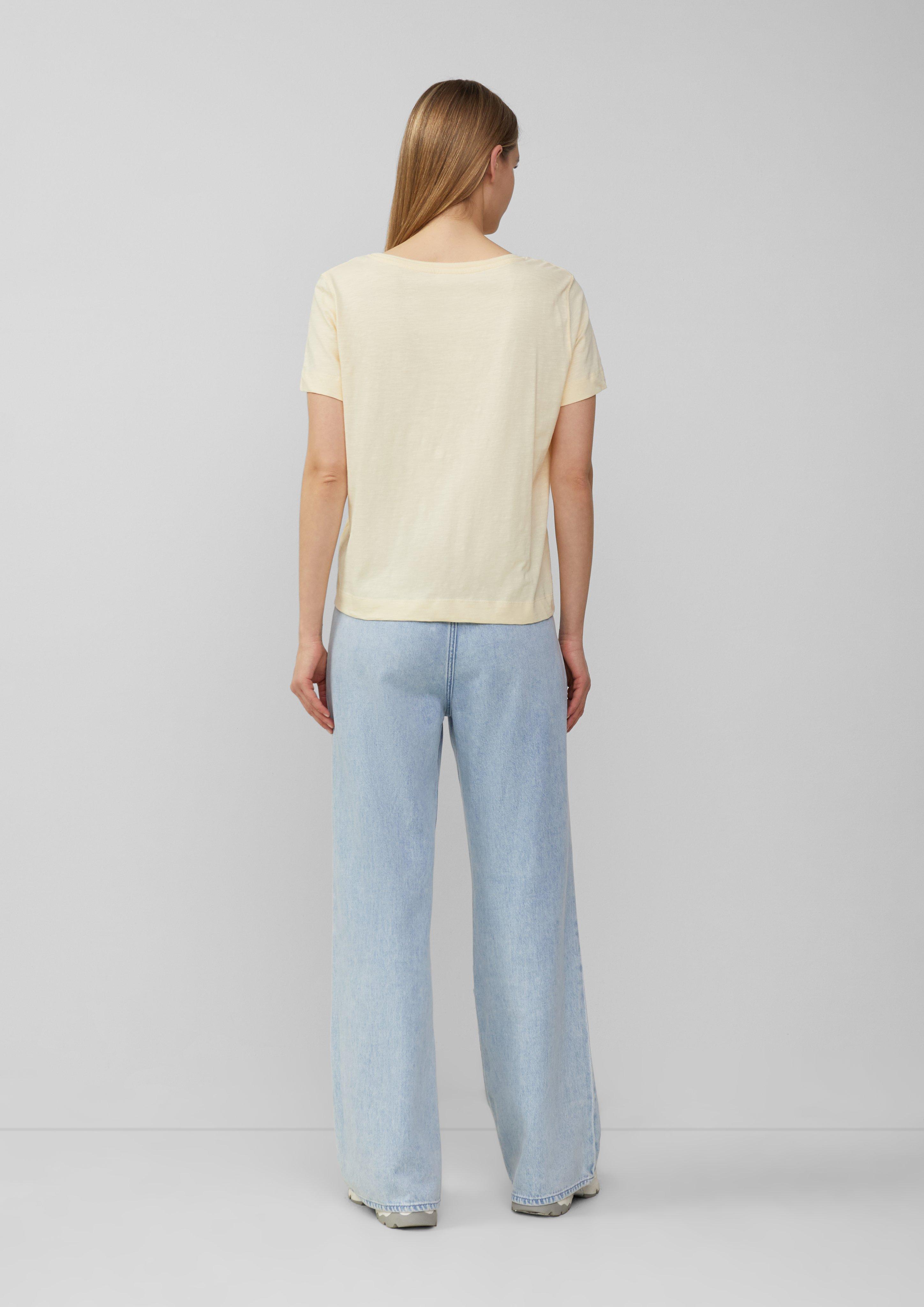 T-shirt in 1122, 0100, 3090, 5083, 9999 & 4101