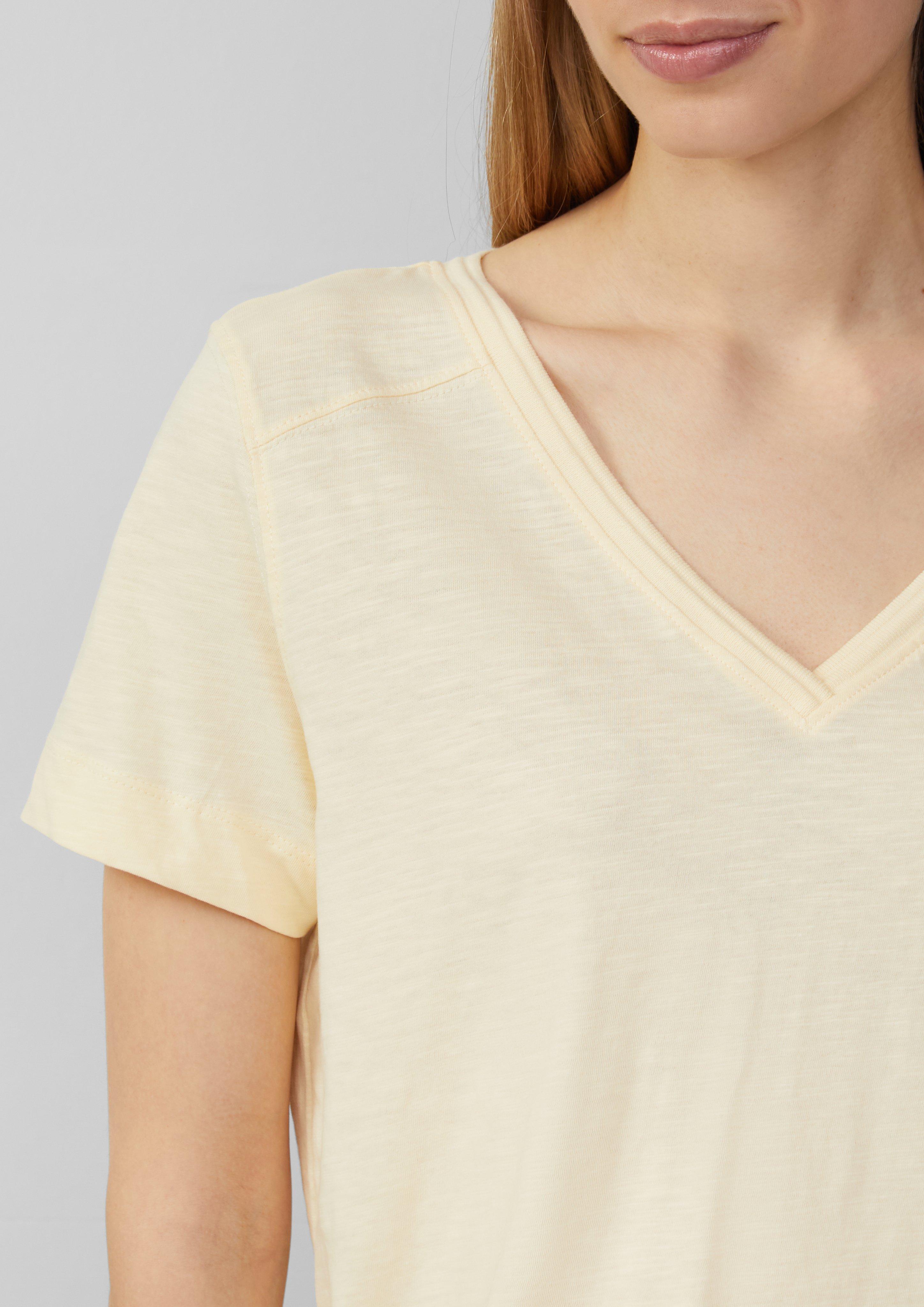 T-shirt in 1122, 0100, 3090, 5083, 9999 & 4101