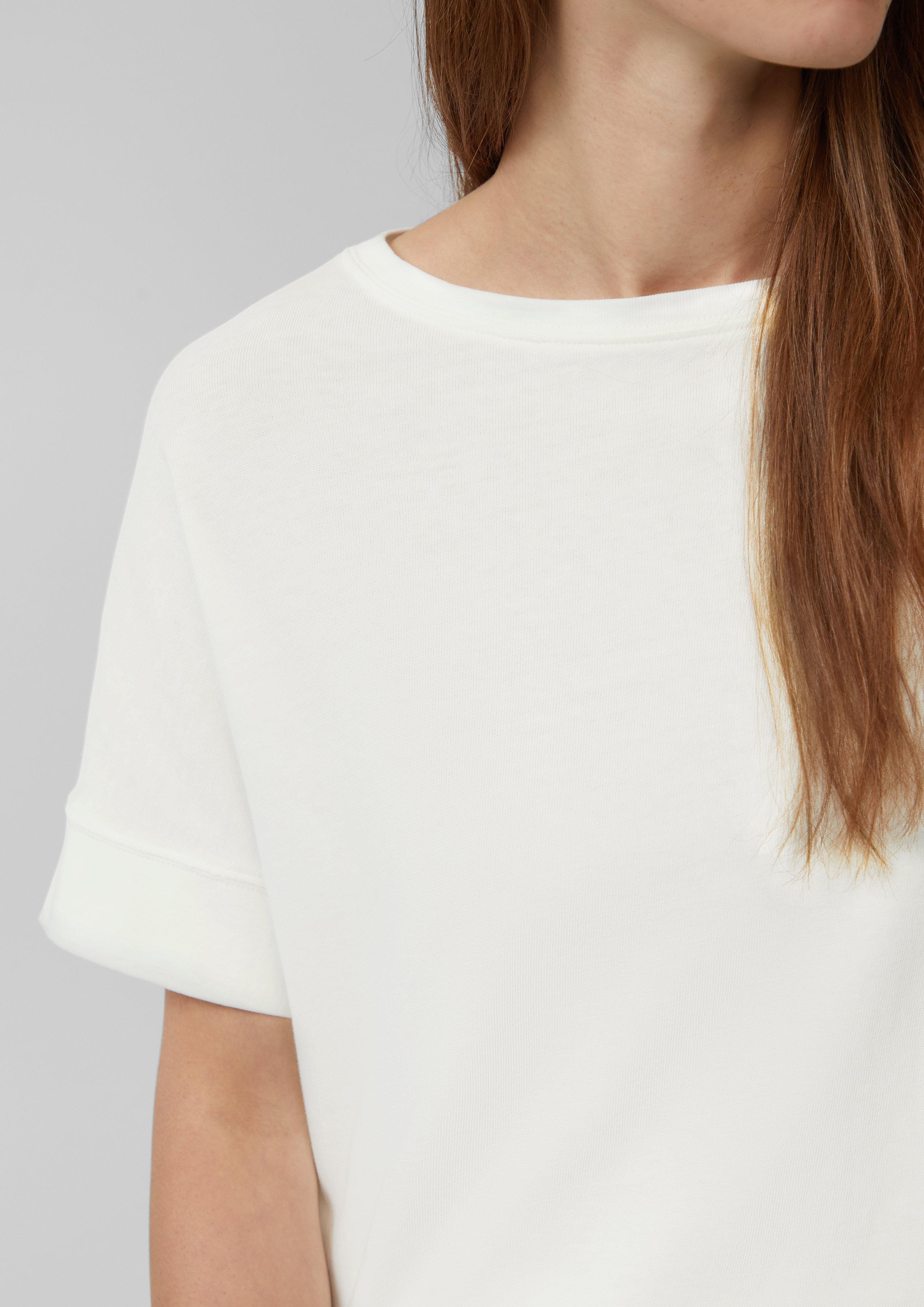 T-shirt in 0210 & 1122