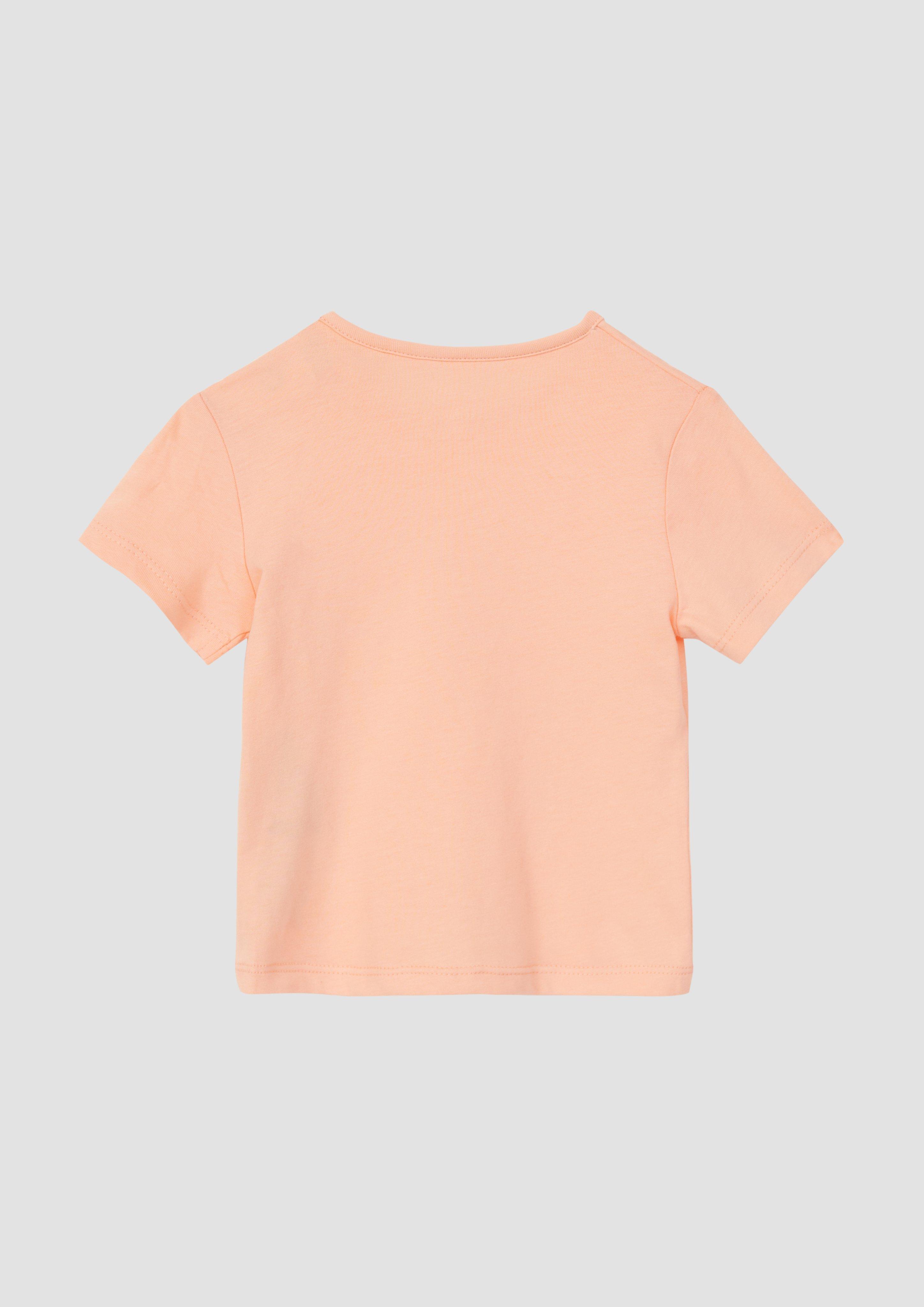 T-shirt in 2016 & 0100