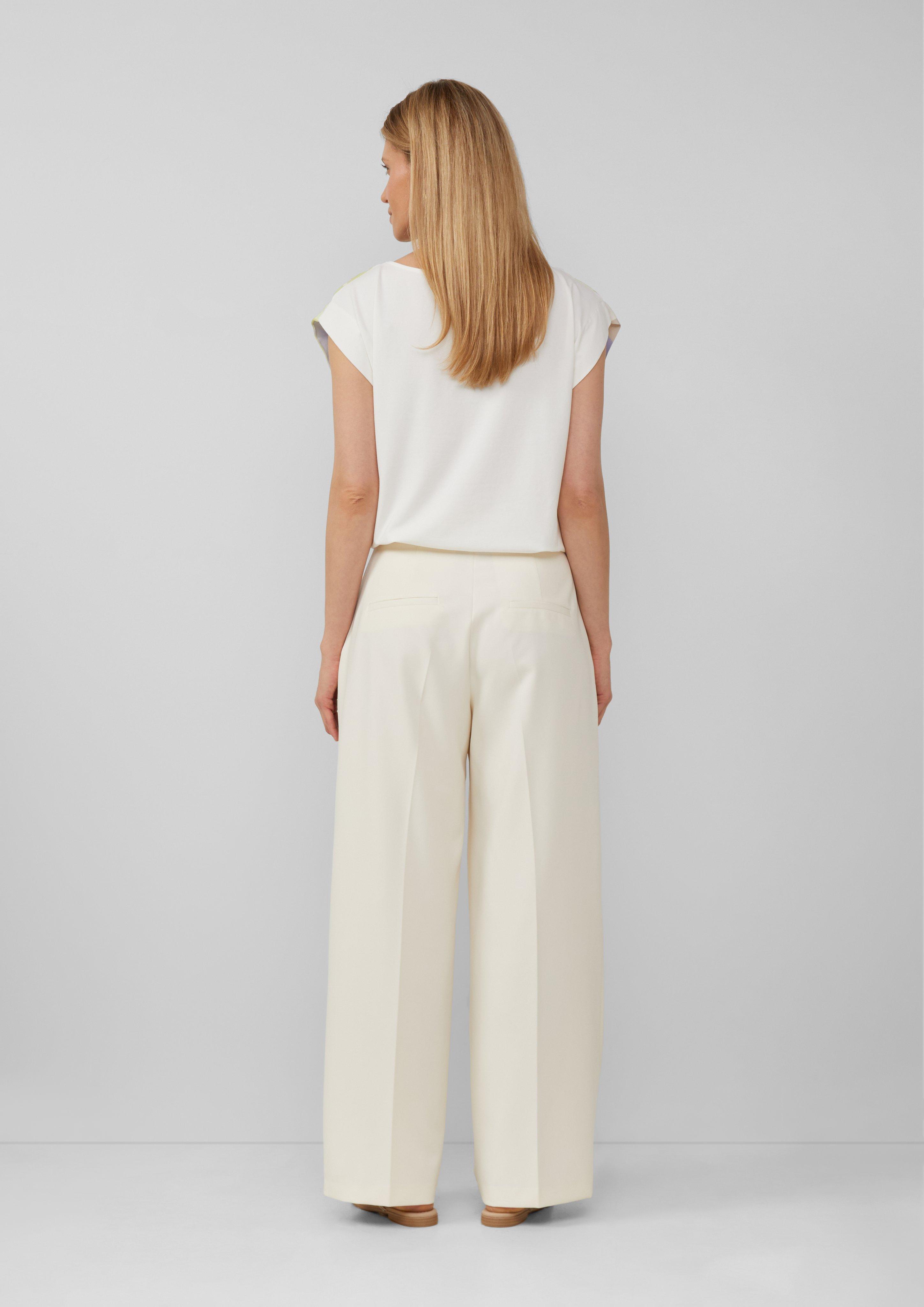 T-Shirt in 02D4 & 80A1