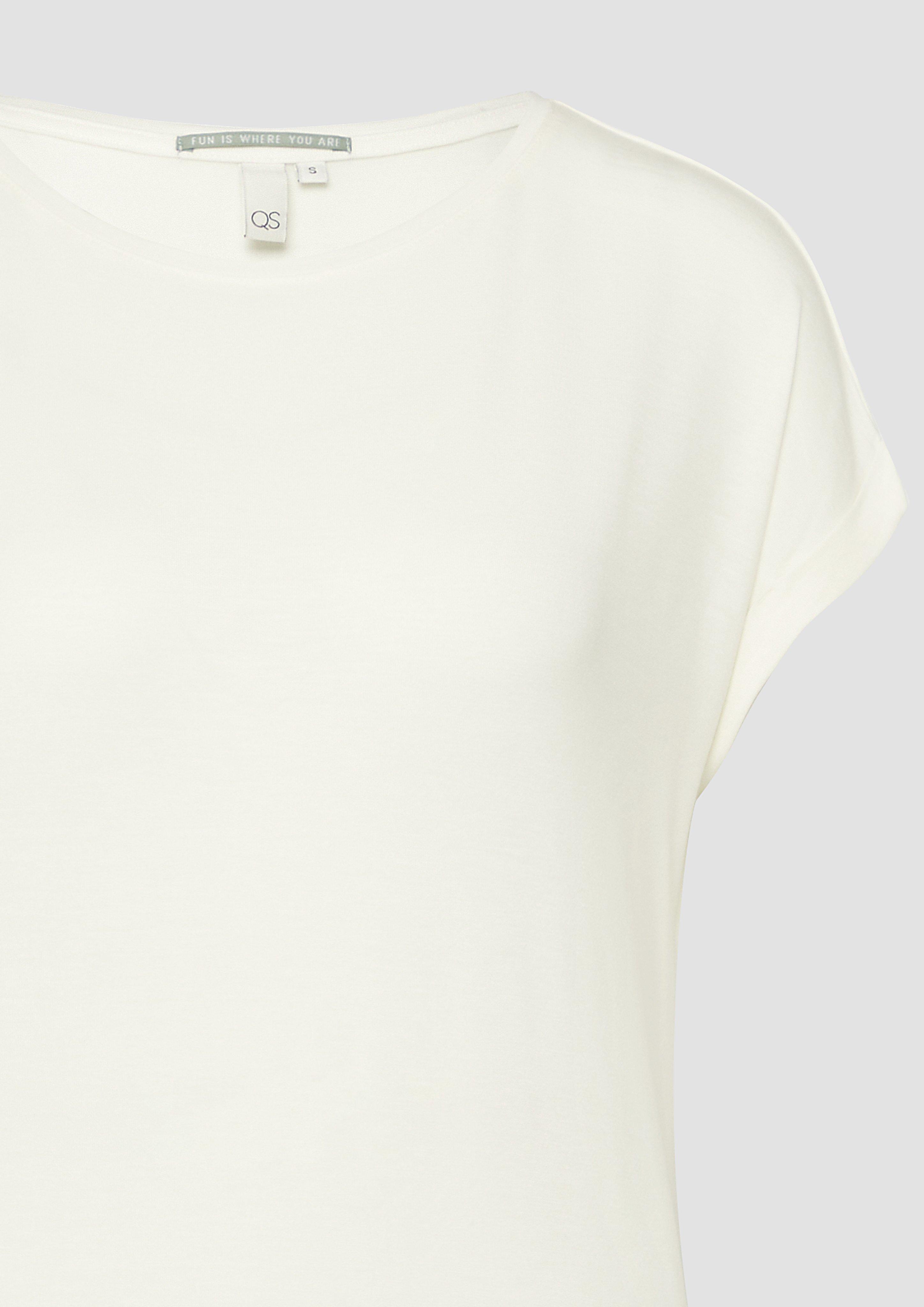 T-shirt in 0200, 50G0, 99G0, 9999, 7854, 02G0, 7217, 3455, 9400, 3900, 6215 & 5832