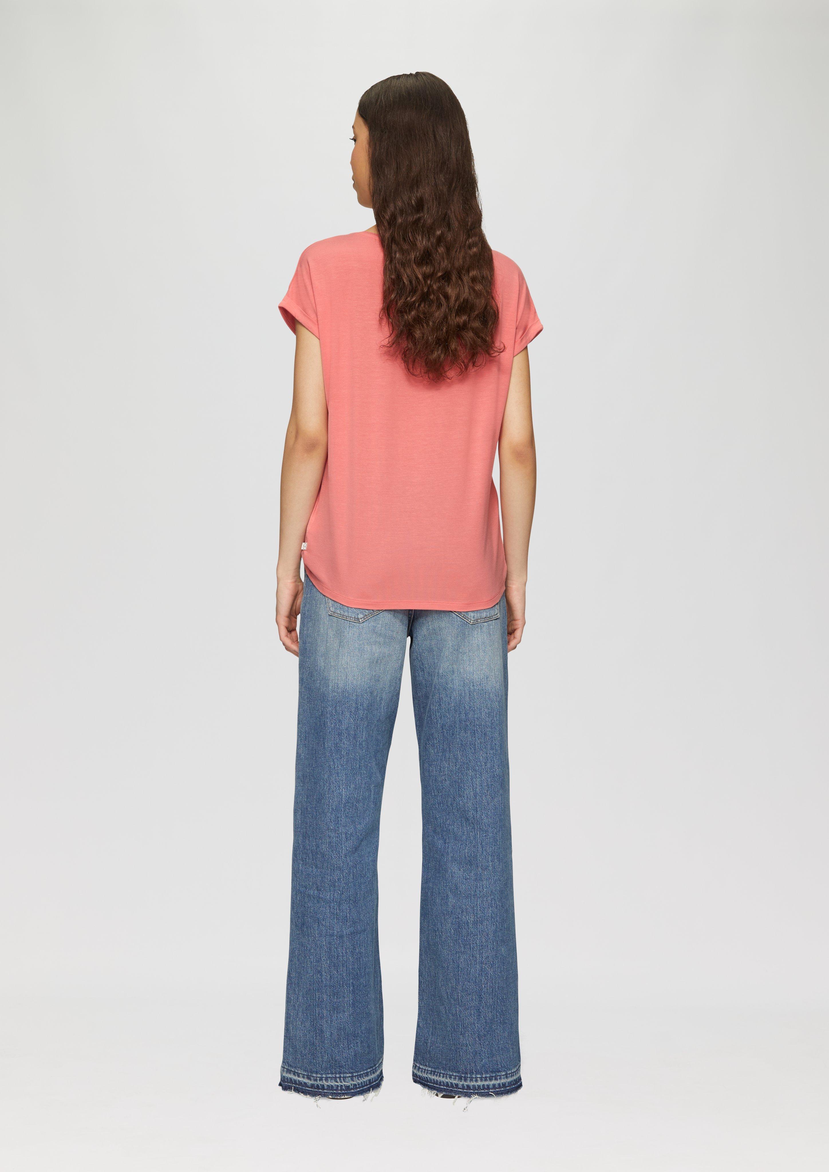 T-shirt in 3455, 50G0, 99G0, 9999, 7854, 02G0, 7217, 9400, 0200, 3900, 6215 & 5832