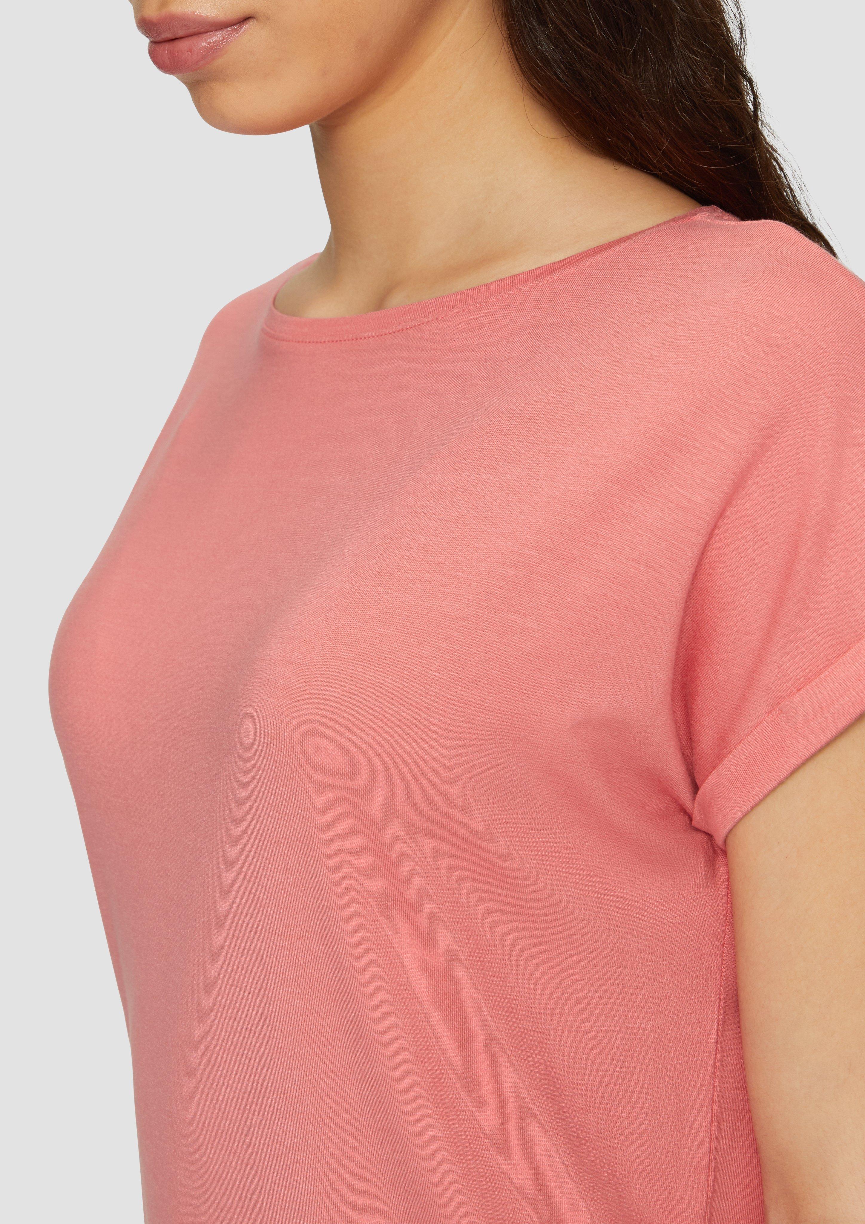 T-shirt in 3455, 50G0, 99G0, 9999, 7854, 02G0, 7217, 9400, 0200, 3900, 6215 & 5832