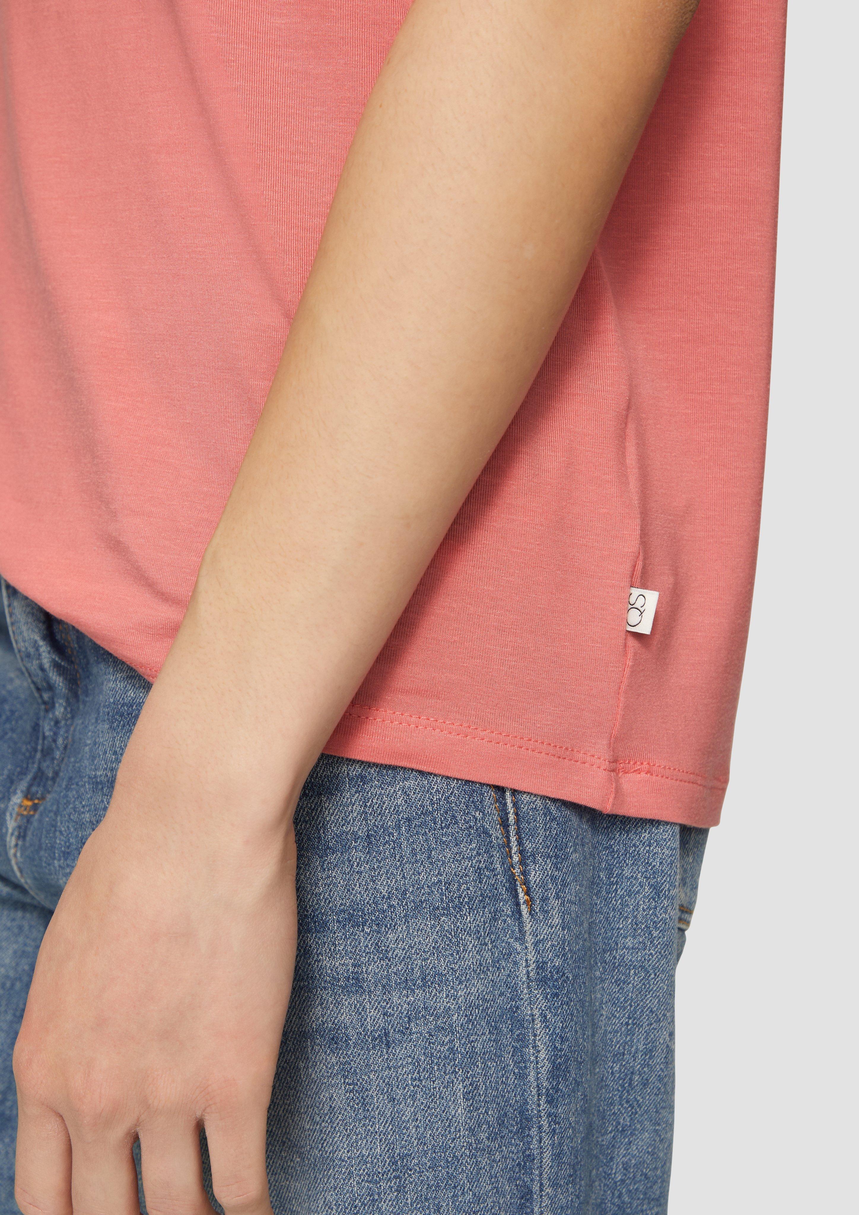 T-shirt in 3455, 50G0, 99G0, 9999, 7854, 02G0, 7217, 9400, 0200, 3900, 6215 & 5832