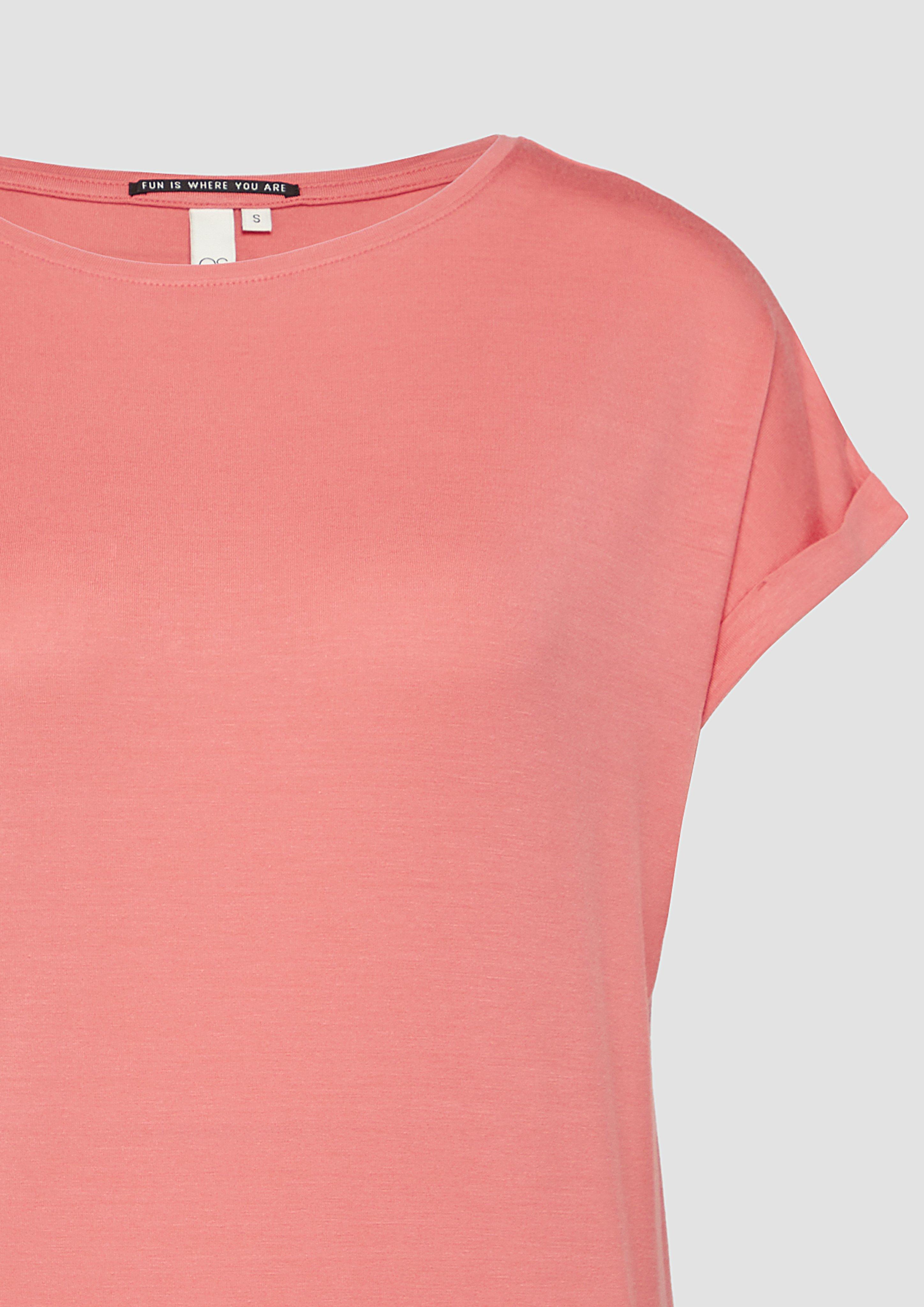 T-shirt in 3455, 50G0, 99G0, 9999, 7854, 02G0, 7217, 9400, 0200, 3900, 6215 & 5832