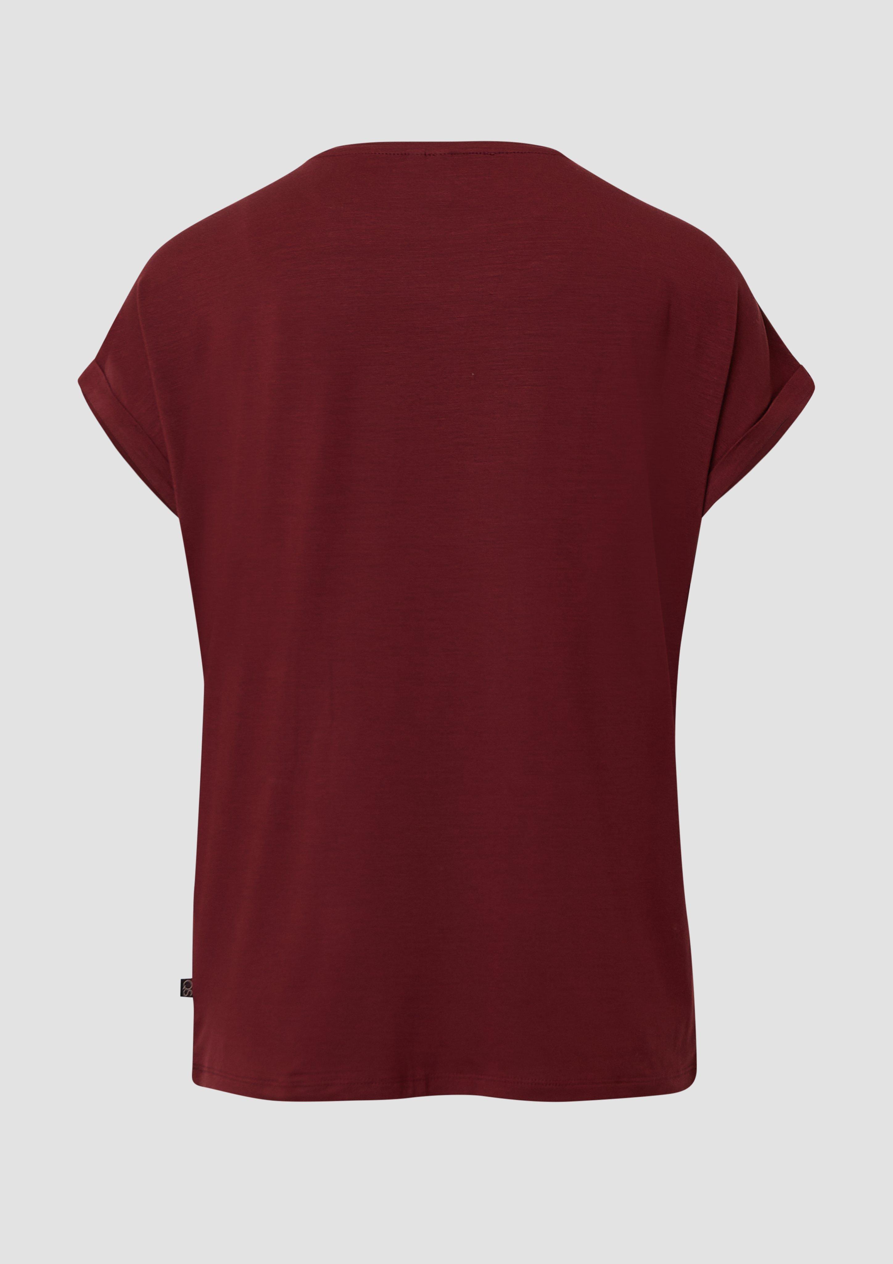 T-shirt in 3900, 50G0, 99G0, 9999, 7854, 02G0, 7217, 3455, 9400, 0200, 6215 & 5832