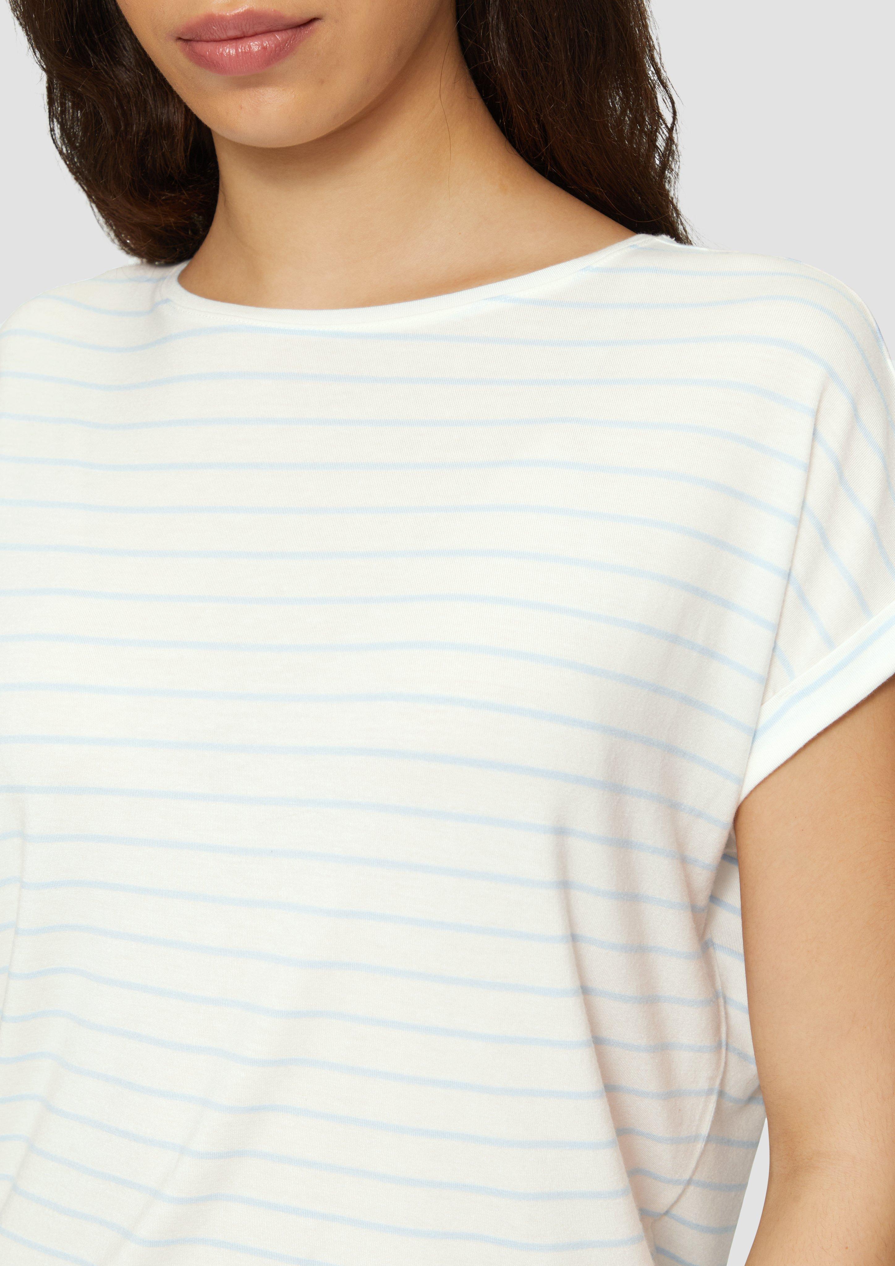 T-Shirt in 50G0, 99G0, 9999, 7854, 02G0, 7217, 3455, 9400, 0200, 3900, 6215 & 5832