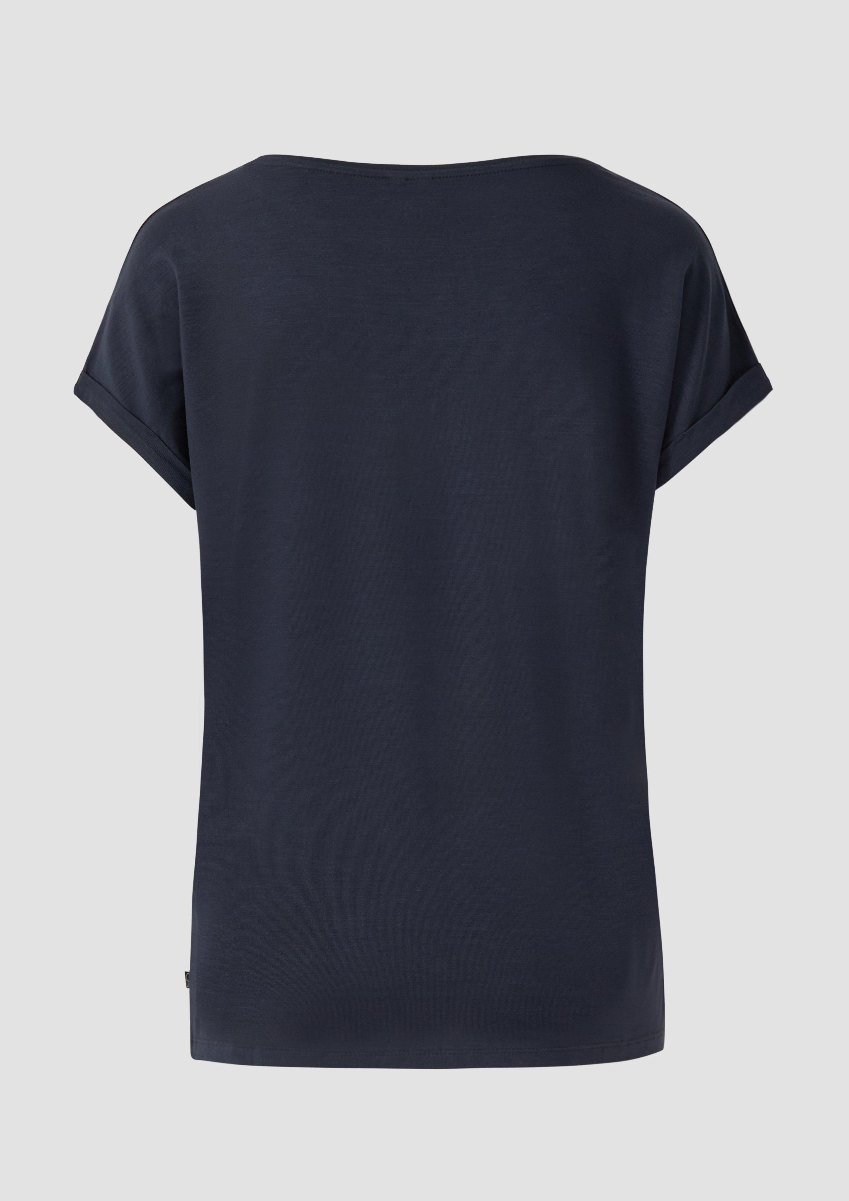 T-Shirt in 5832, 50G0, 99G0, 9999, 7854, 02G0, 7217, 3455, 9400, 0200, 3900 & 6215