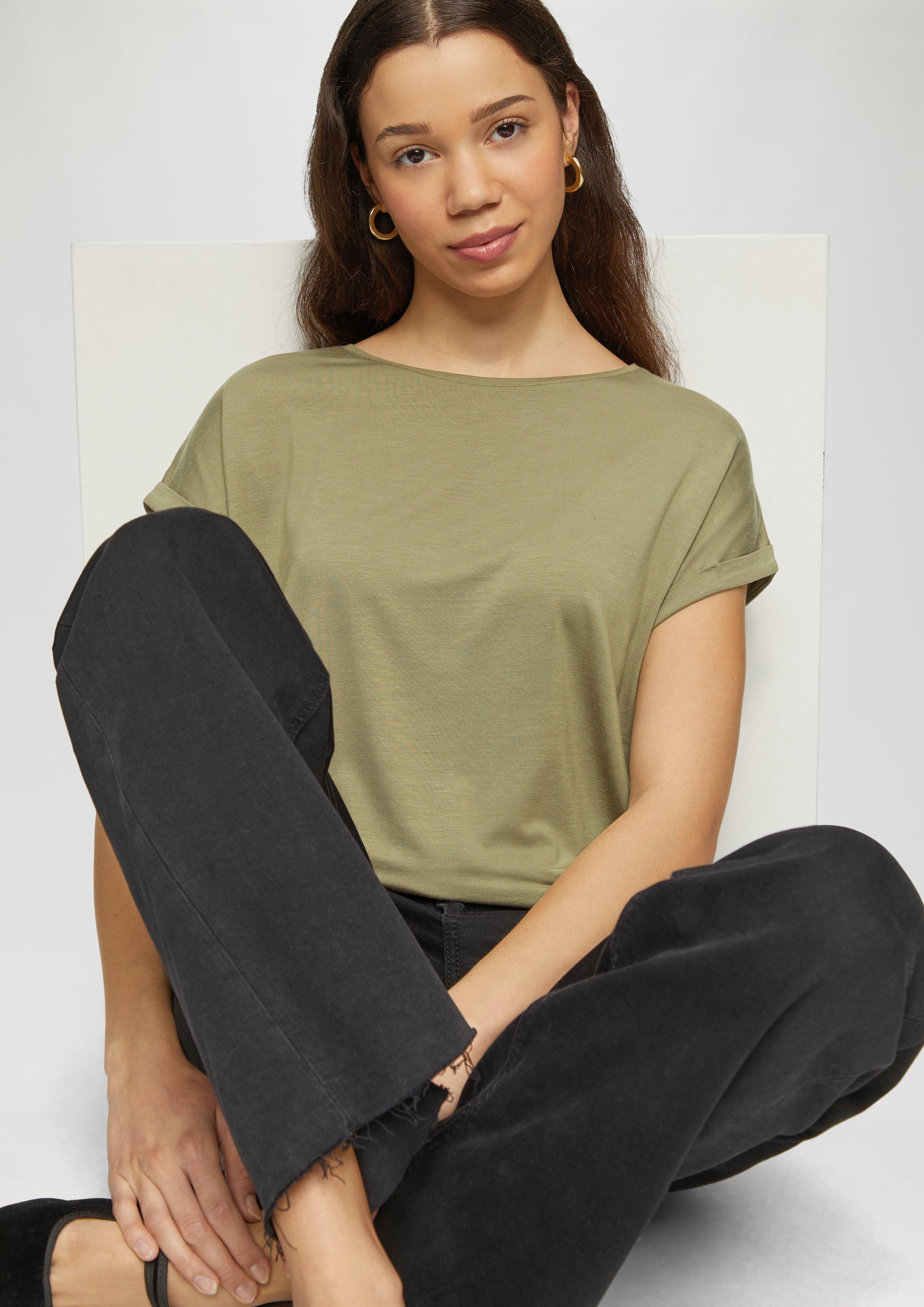 T-Shirt in 7854, 50G0, 99G0, 9999, 02G0, 7217, 3455, 9400, 0200, 3900, 6215 & 5832