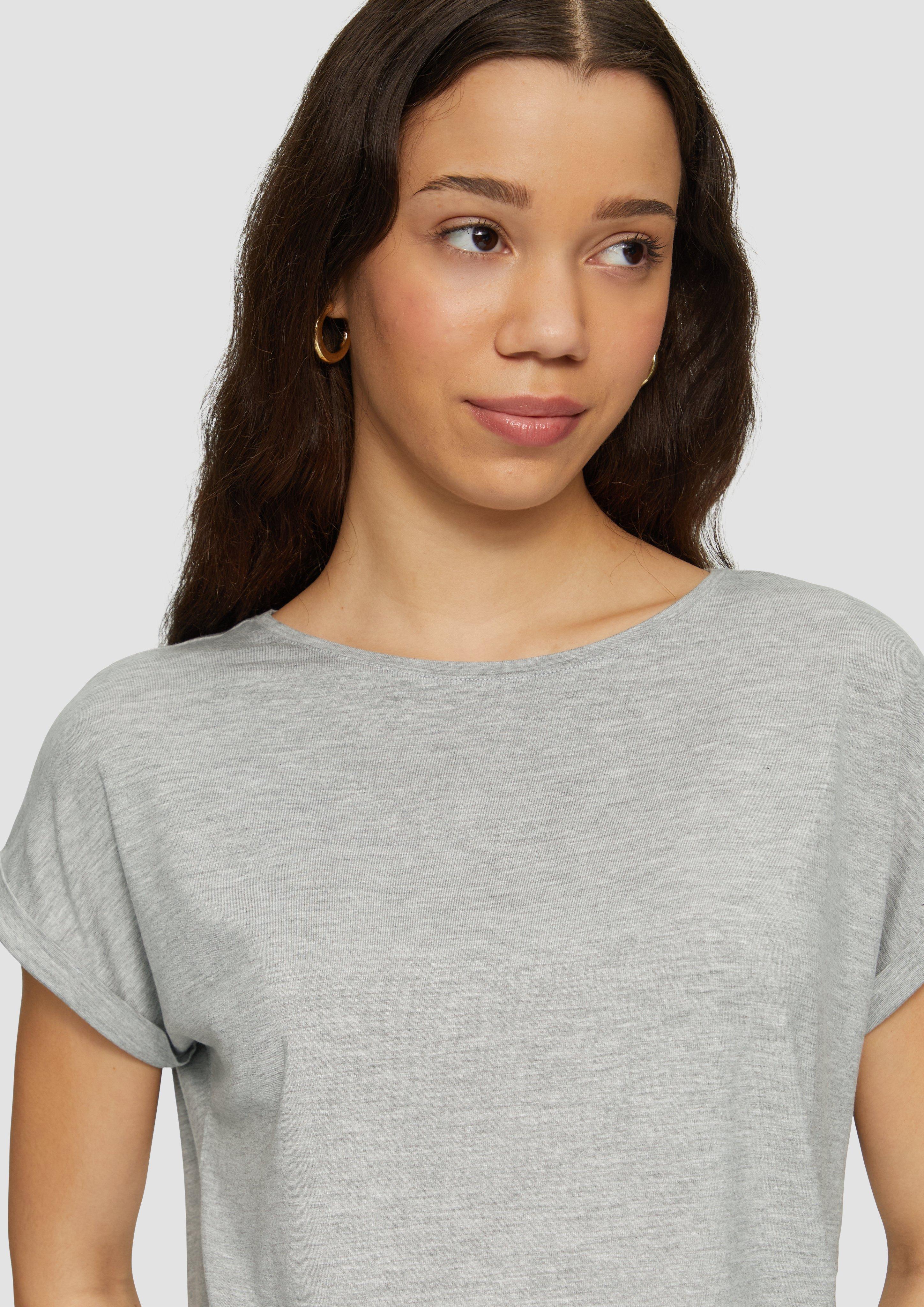 T-Shirt in 9400, 50G0, 99G0, 9999, 7854, 02G0, 7217, 3455, 0200, 3900, 6215 & 5832