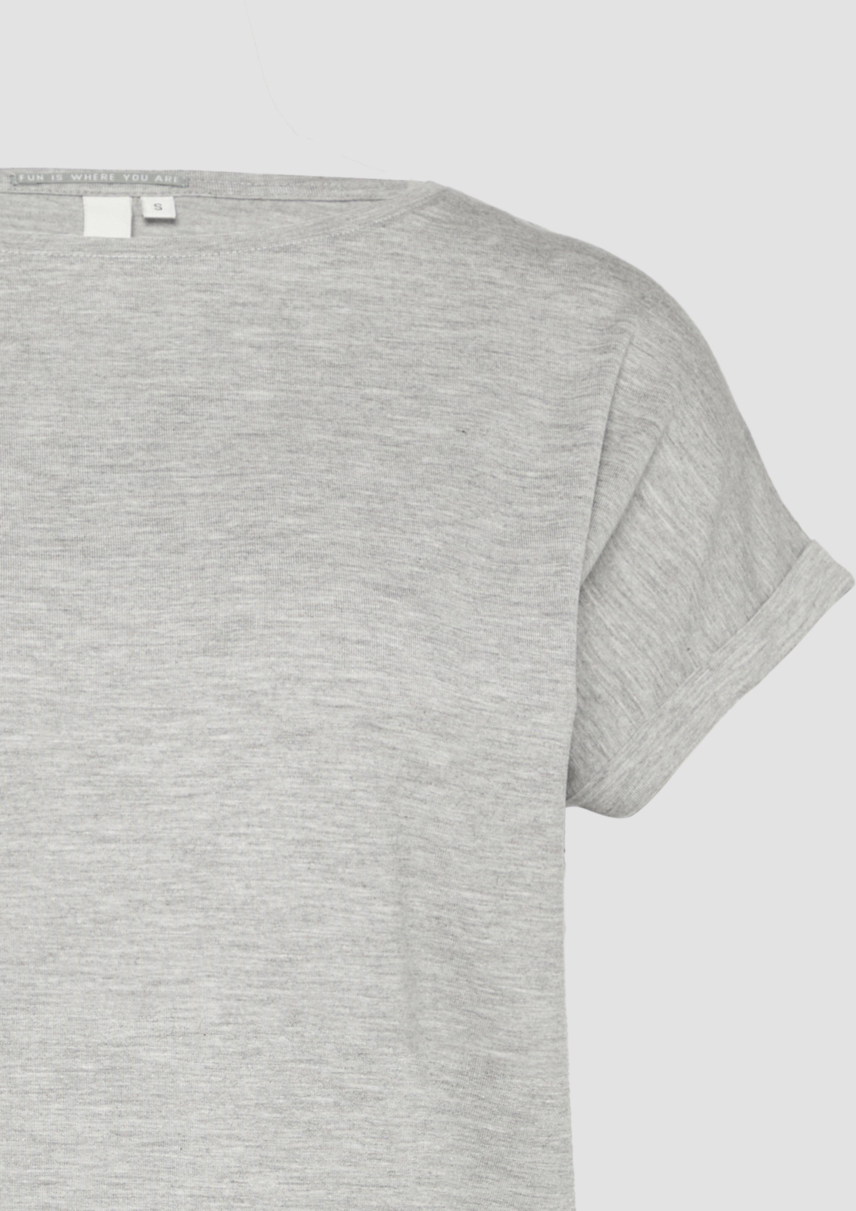 T-Shirt in 9400, 50G0, 99G0, 9999, 7854, 02G0, 7217, 3455, 0200, 3900, 6215 & 5832