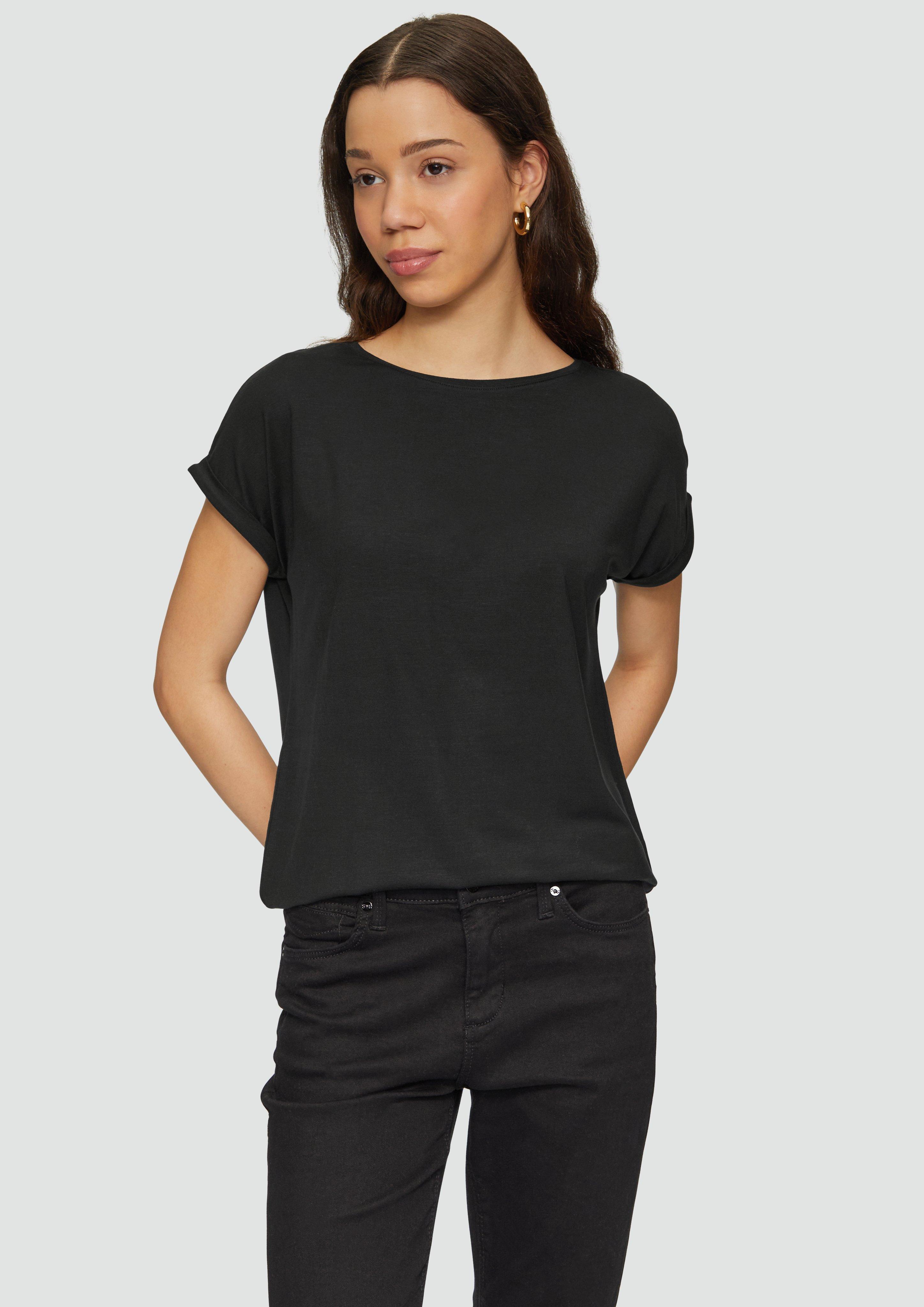 T-shirt in 9999, 50G0, 99G0, 7854, 02G0, 7217, 3455, 9400, 0200, 3900, 6215 & 5832