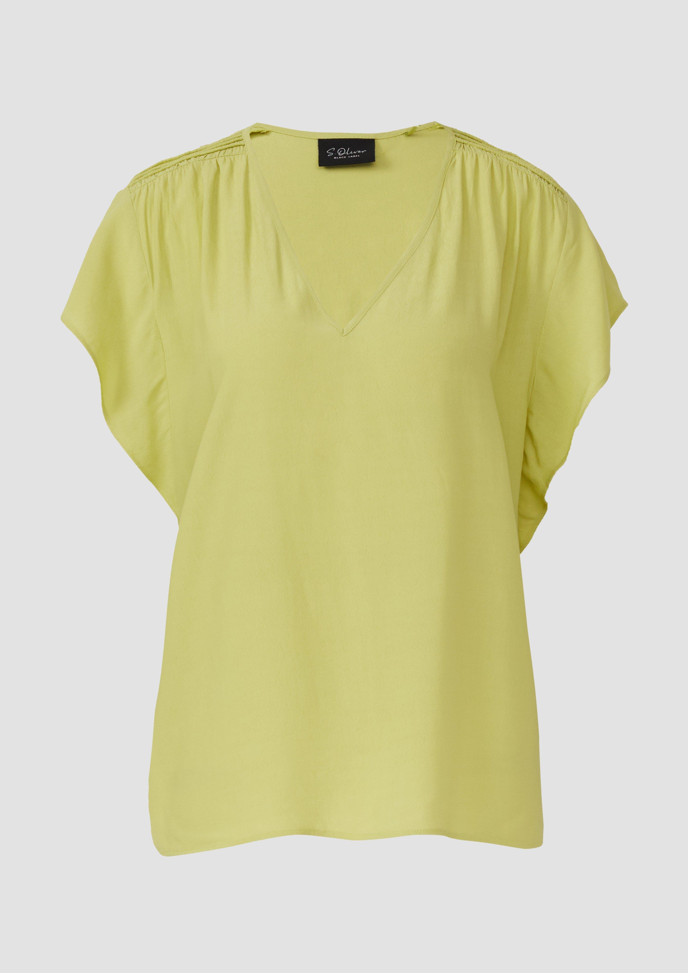 s.Oliver - Fließende Viskosebluse mit Smok-Effekt und Volantärmeln, Damen, grün
