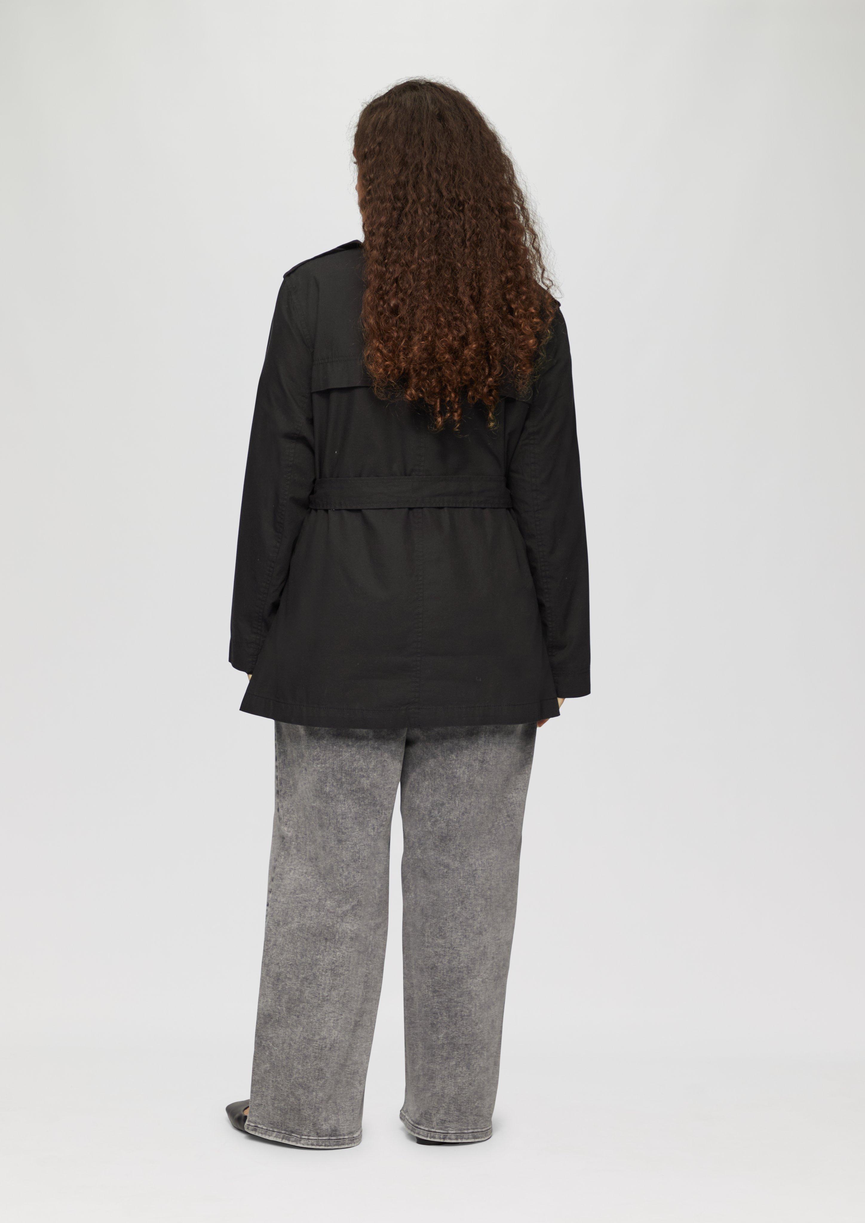 Jakna in 9999 & 9042