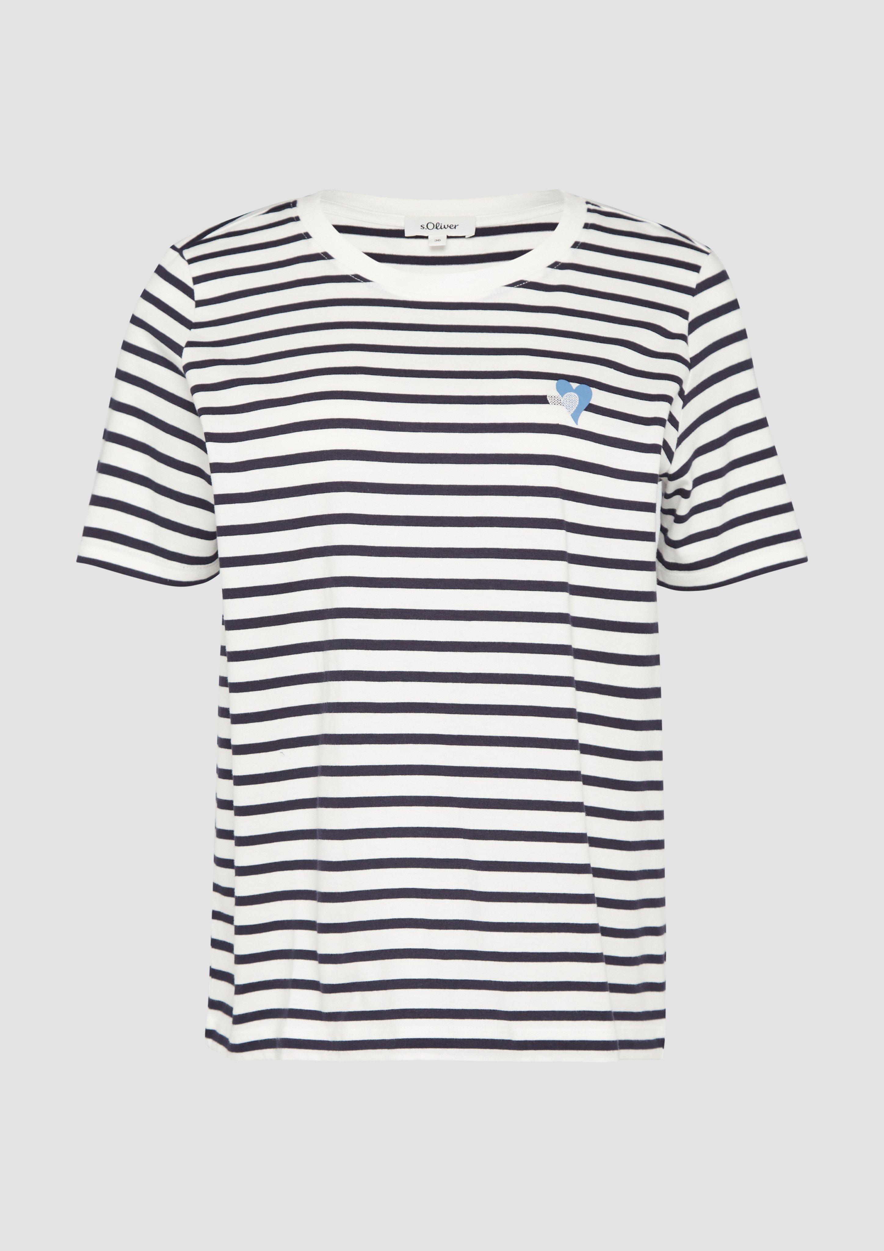 s.Oliver - Gestreiftes T-Shirt im Relaxed Fit mit Herz-Stickerei, Damen, blau