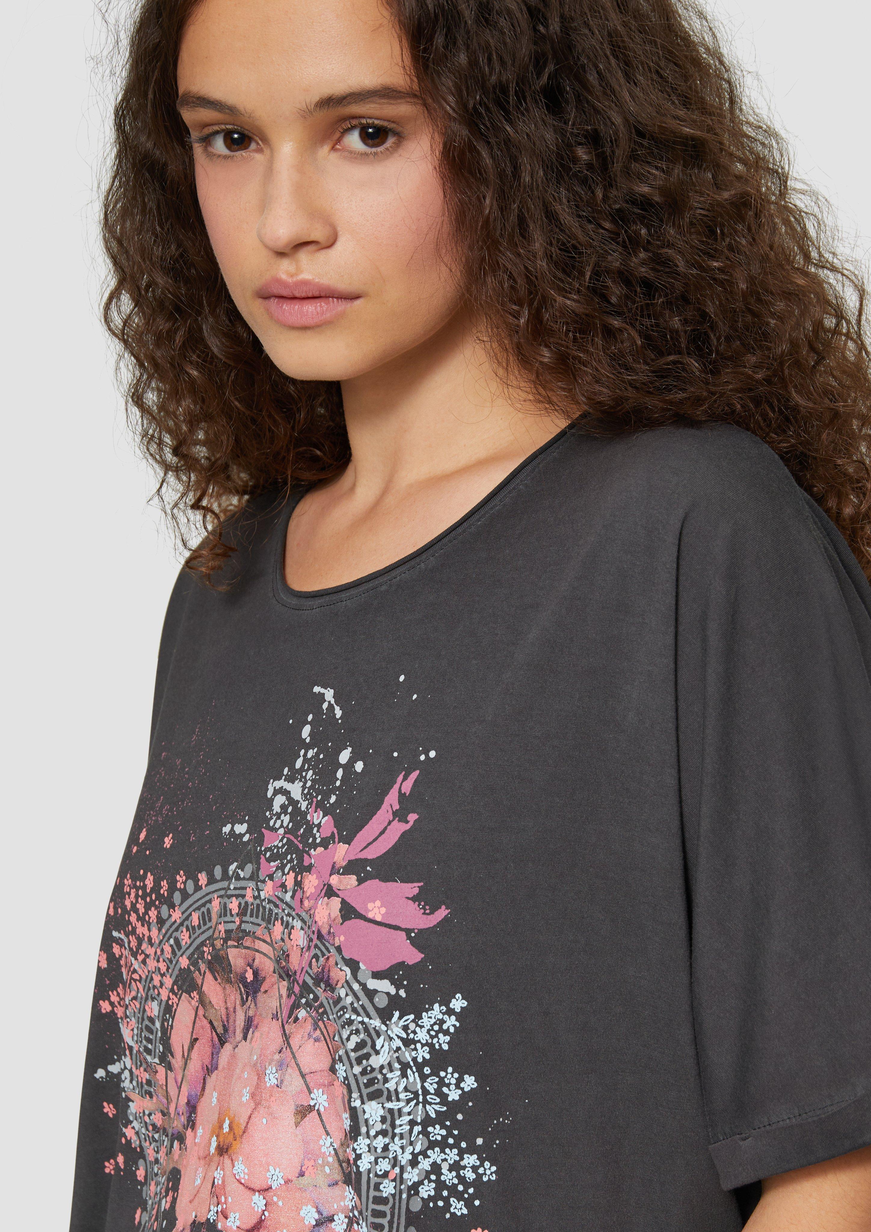 T-shirt in 99D0 & 78D2