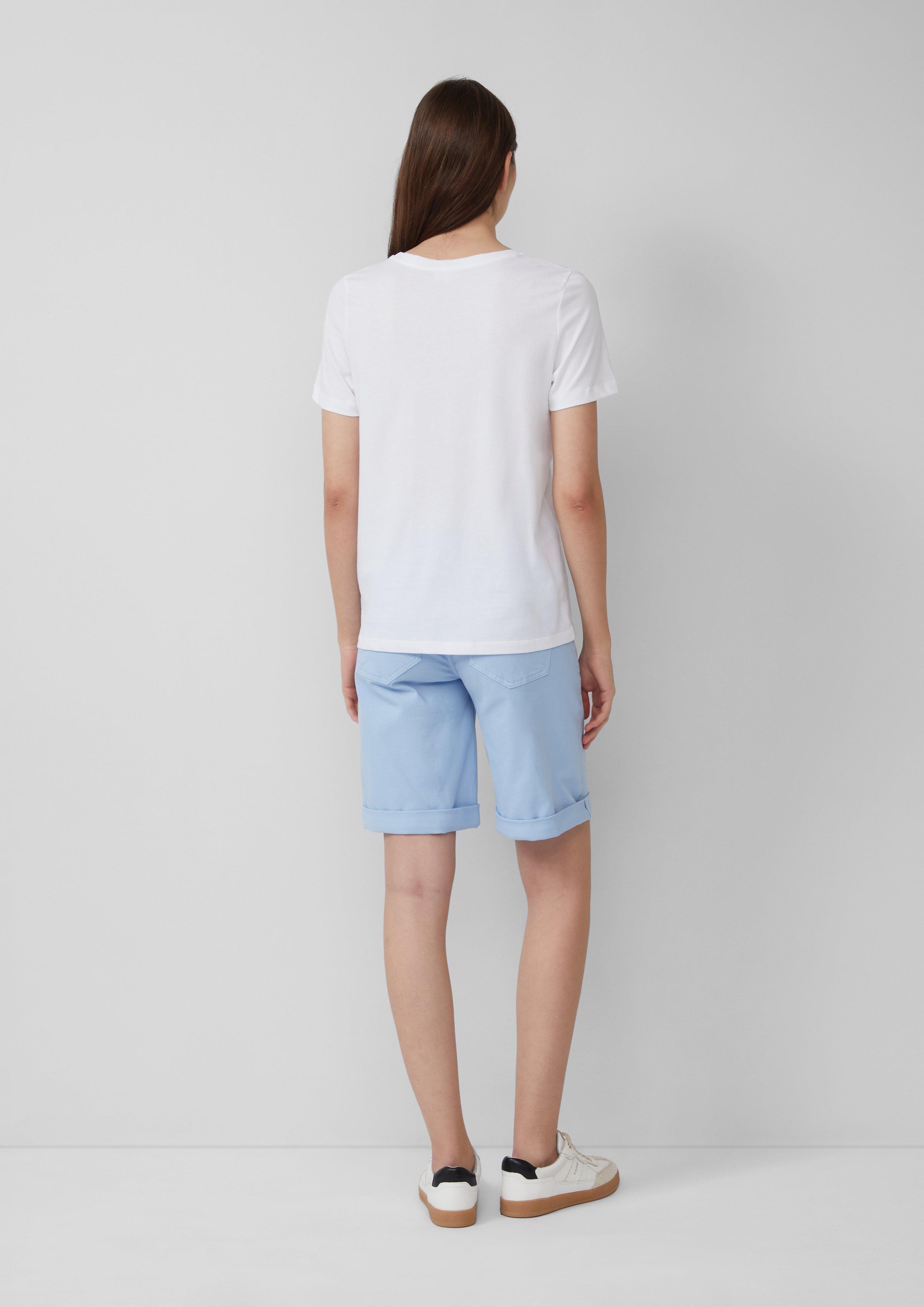 T-Shirt in 01D4, 01D7, 50D3, 13D0, 11D2, 99D5, 35D1, 88D4 & 99D7