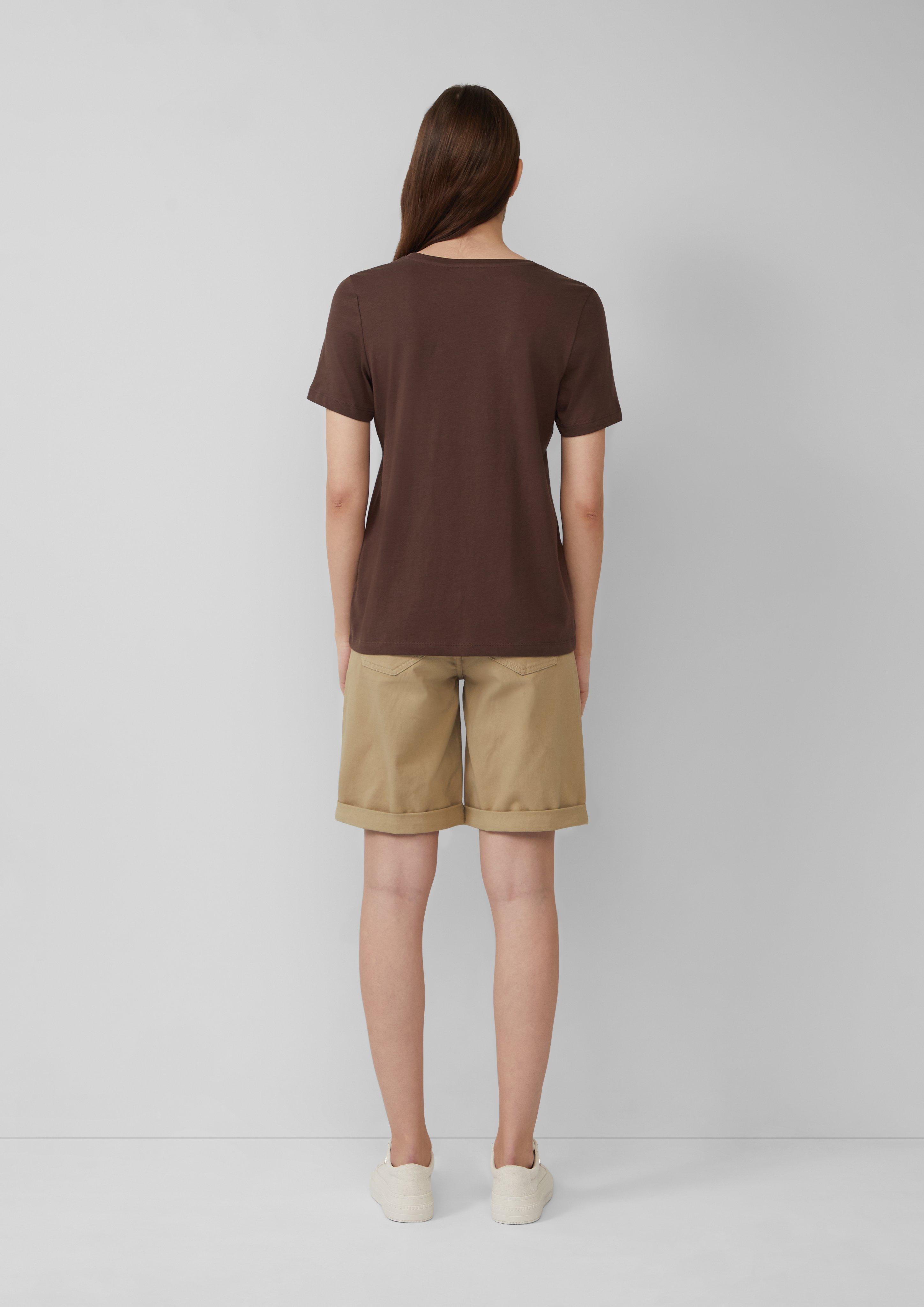 T-Shirt in 88D4, 01D7, 01D4, 50D3, 13D0, 11D2, 99D5, 35D1 & 99D7