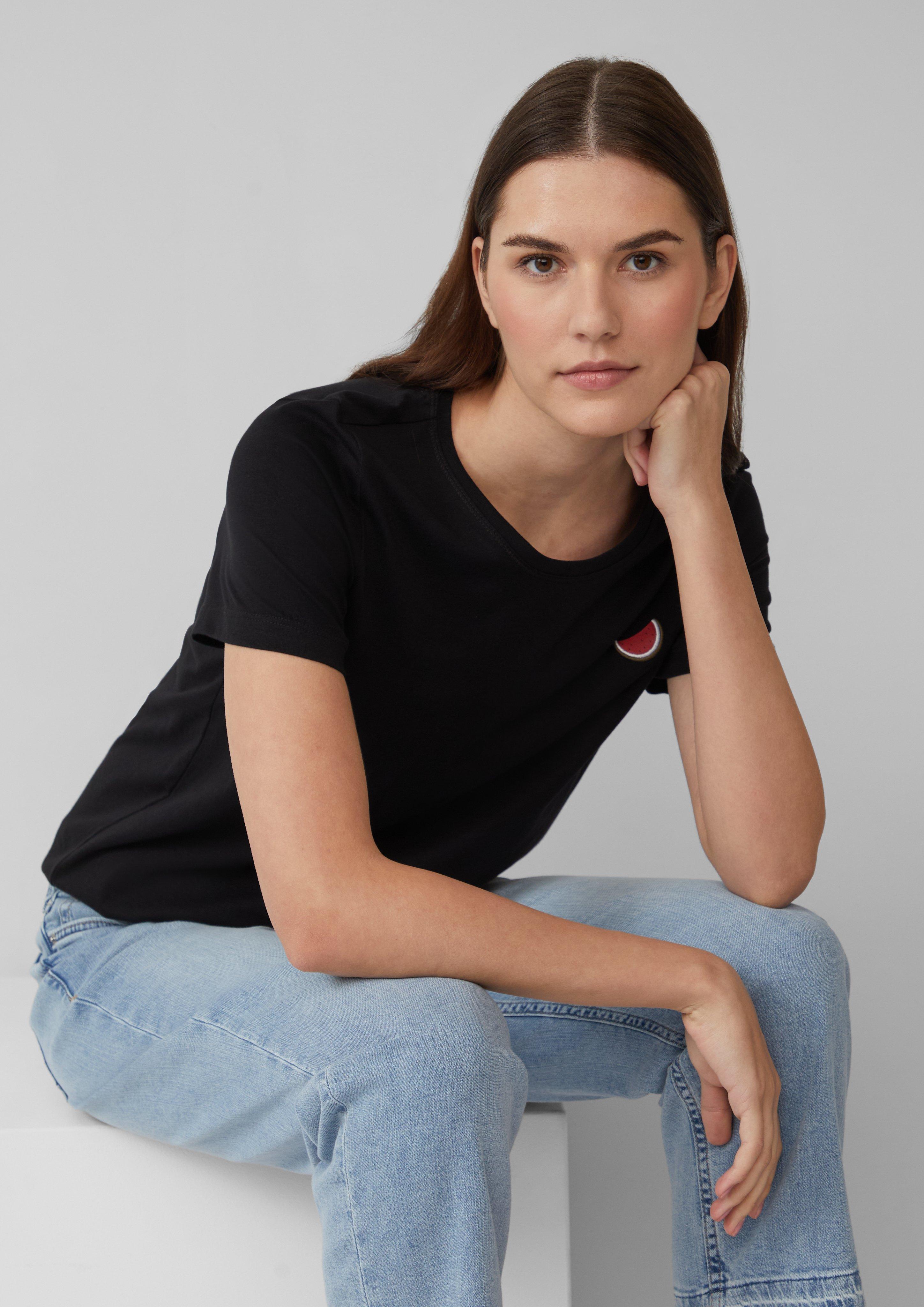 T-Shirt in 99D5, 01D7, 01D4, 50D3, 13D0, 11D2, 35D1, 88D4 & 99D7