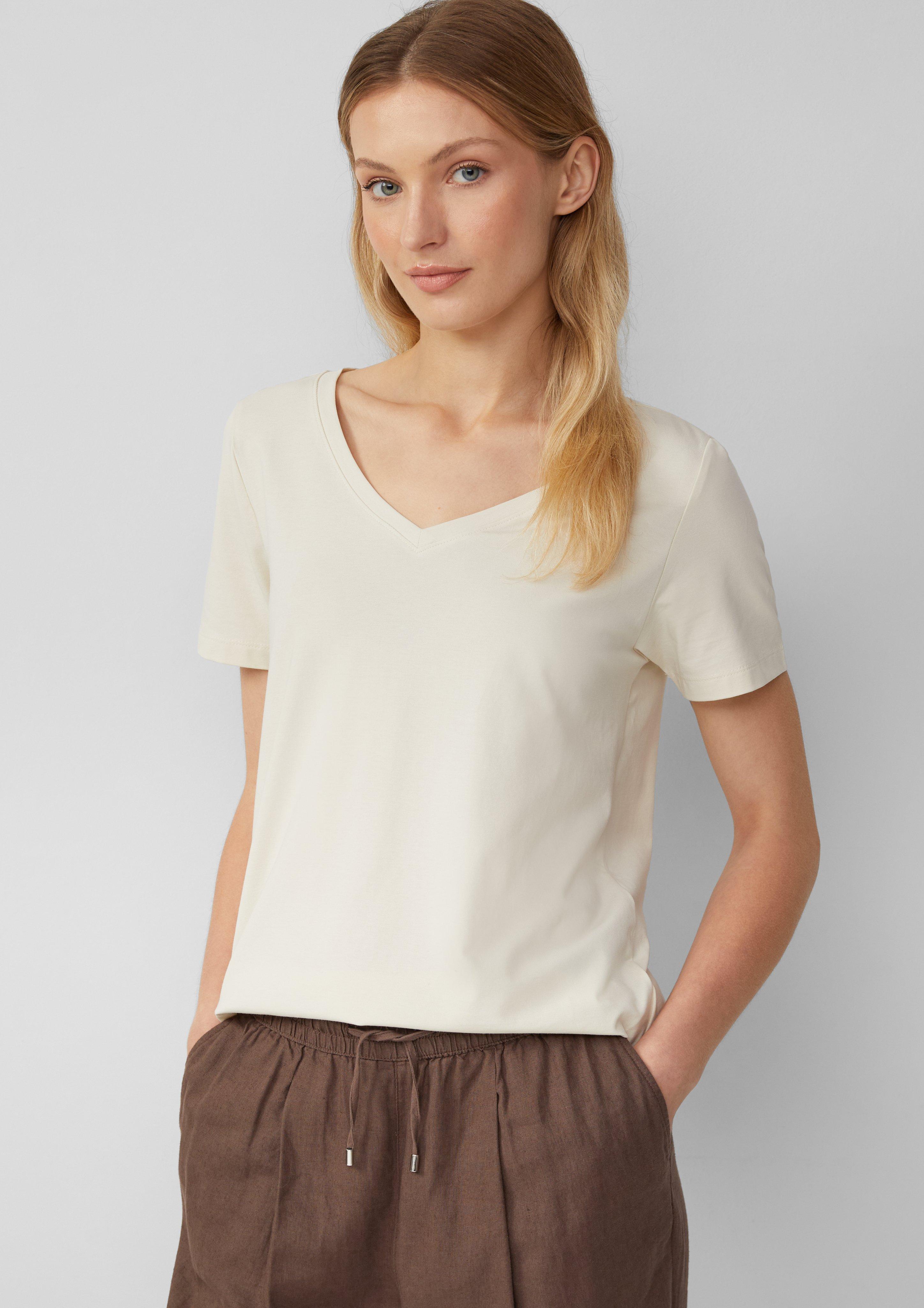 T-Shirt in 0750 & 6099