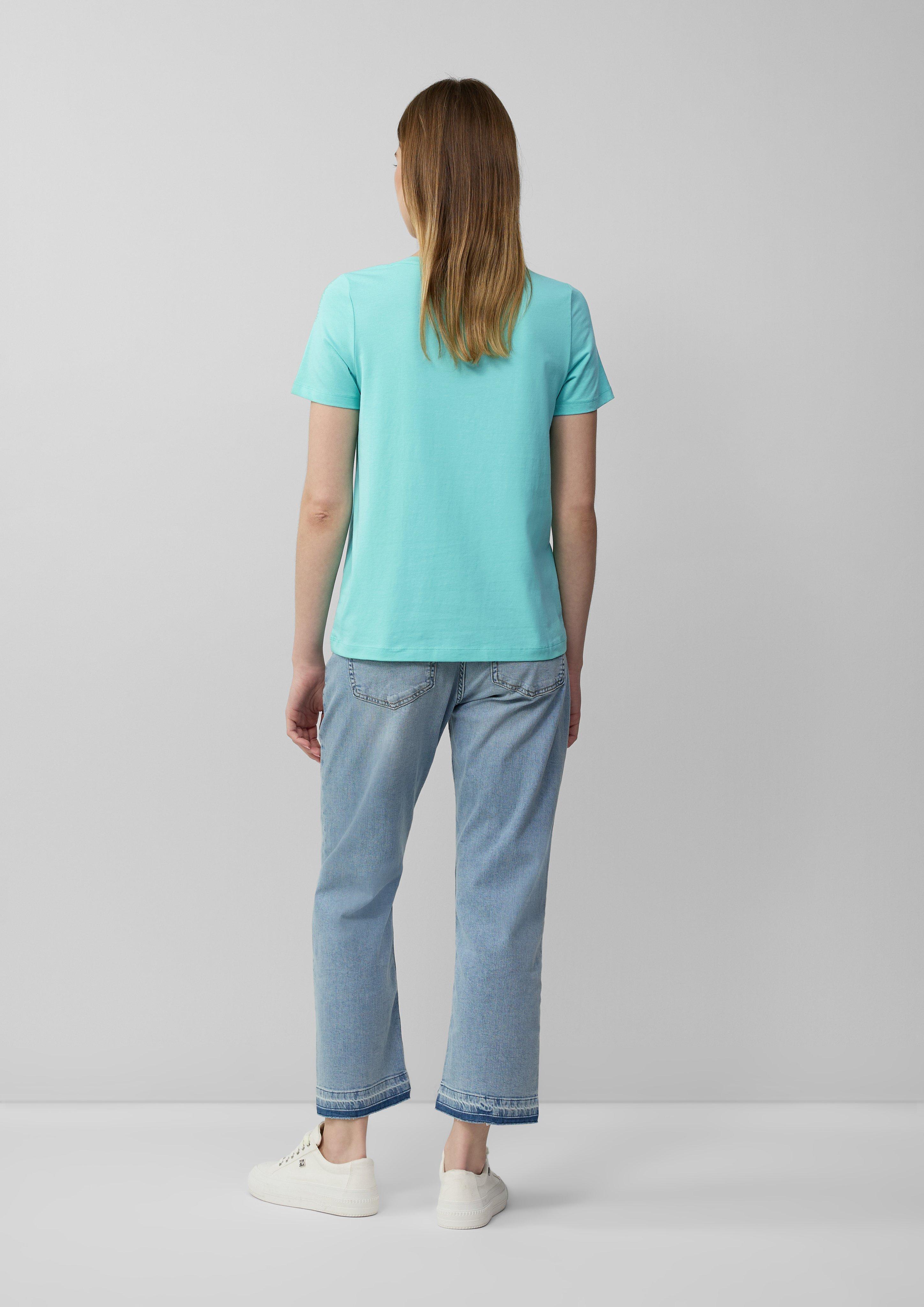 T-Shirt in 6099 & 0750