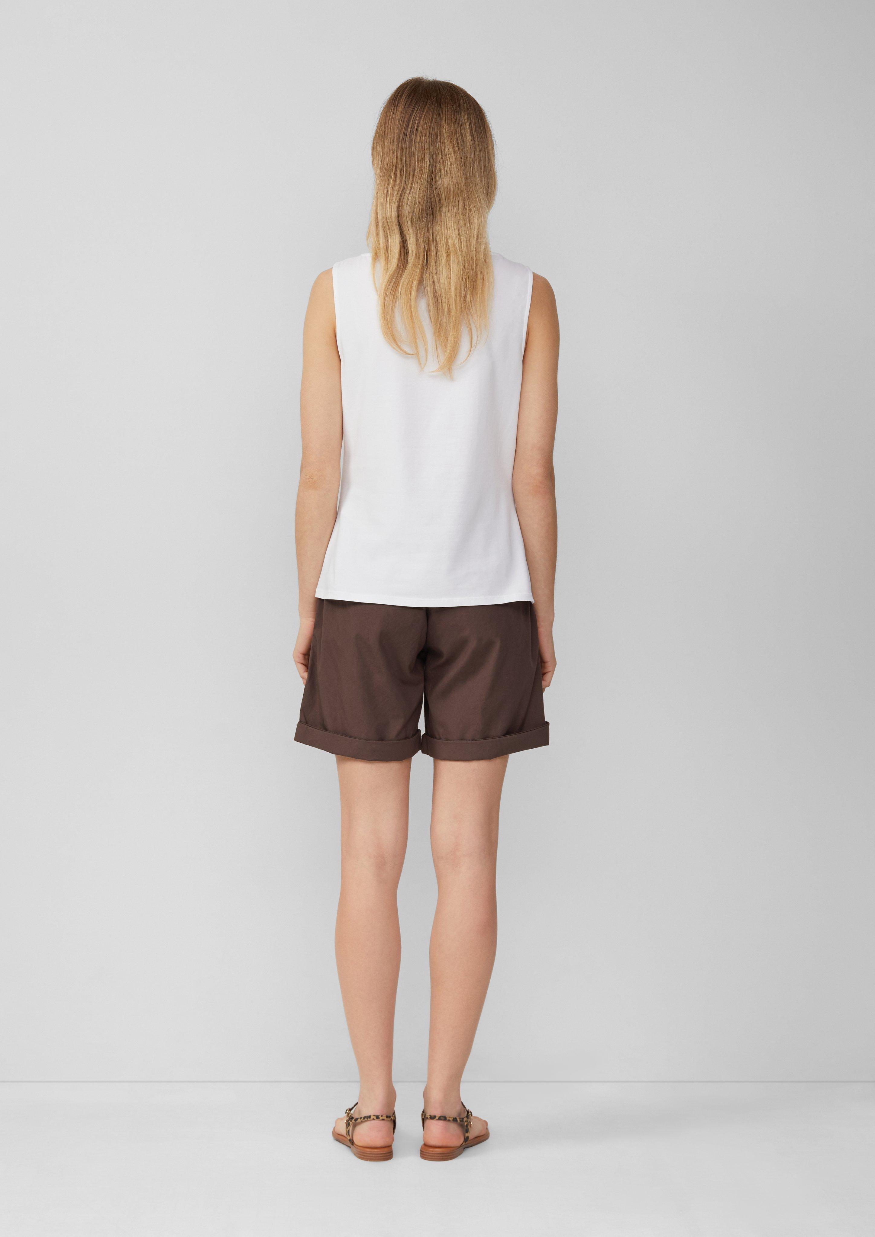 T-shirt in 0100 & 8828