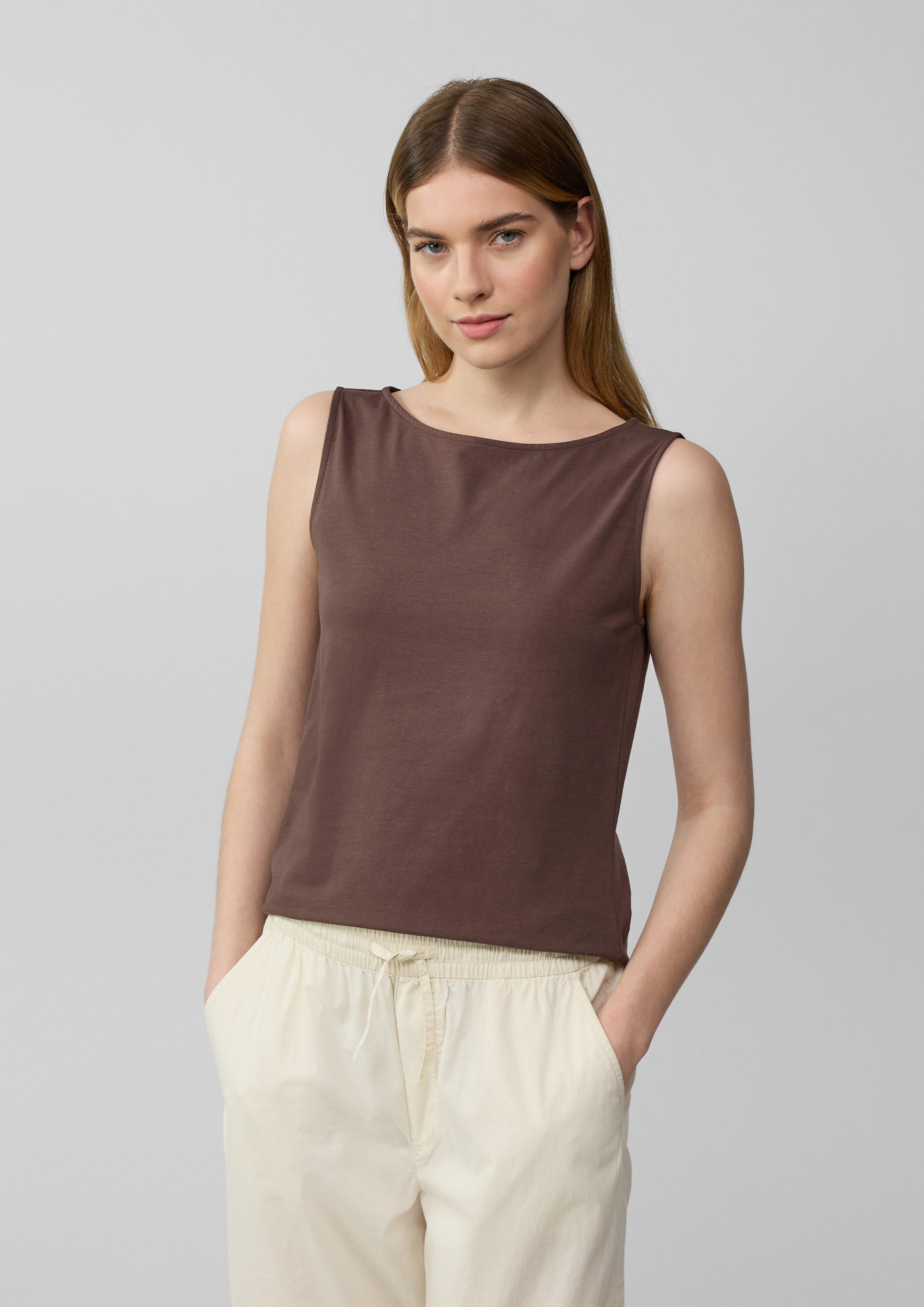 T-shirt in 8828 & 0100