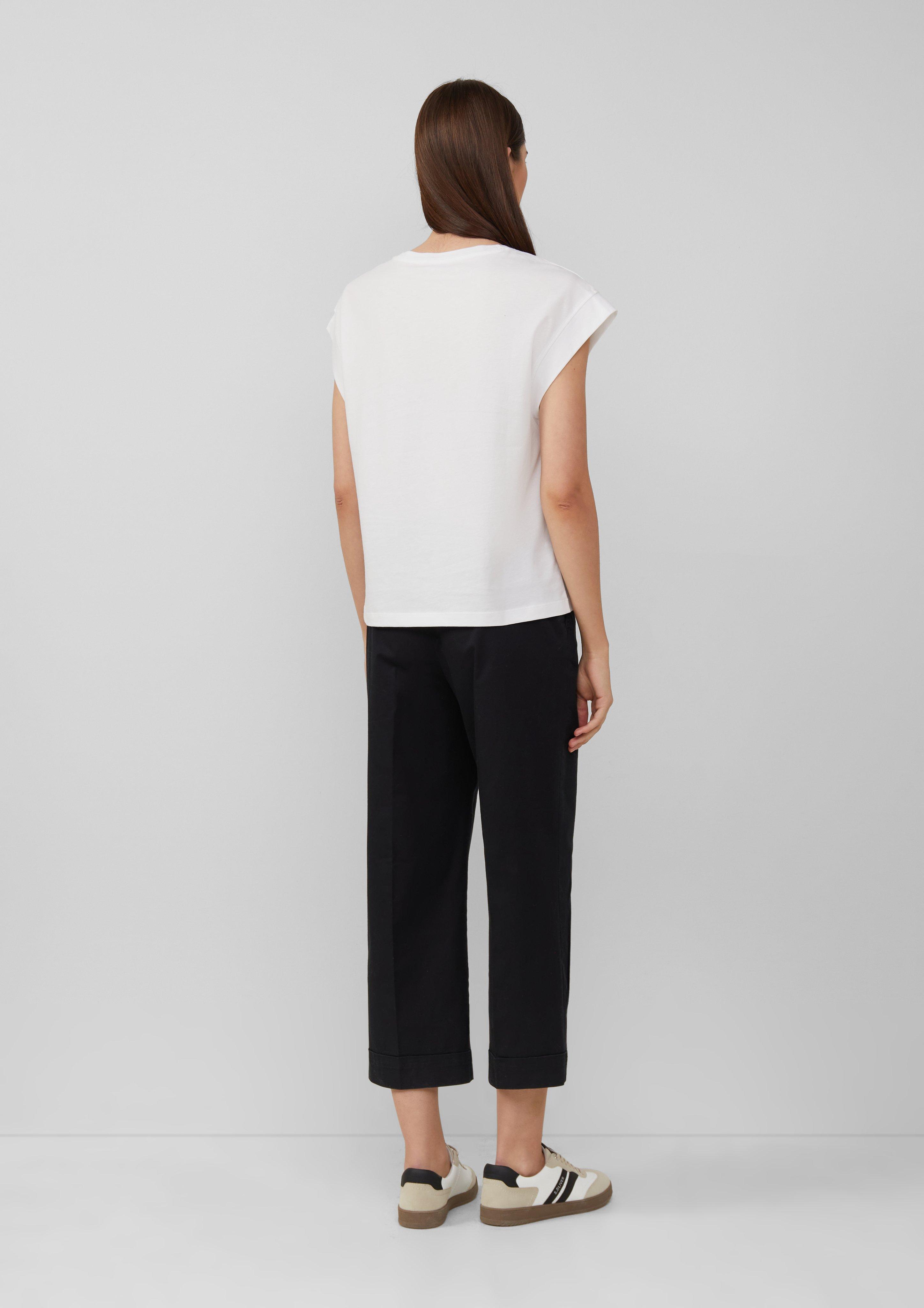 T-shirt in 01D1, 35D1, 01D0, 99D1 & 50D0