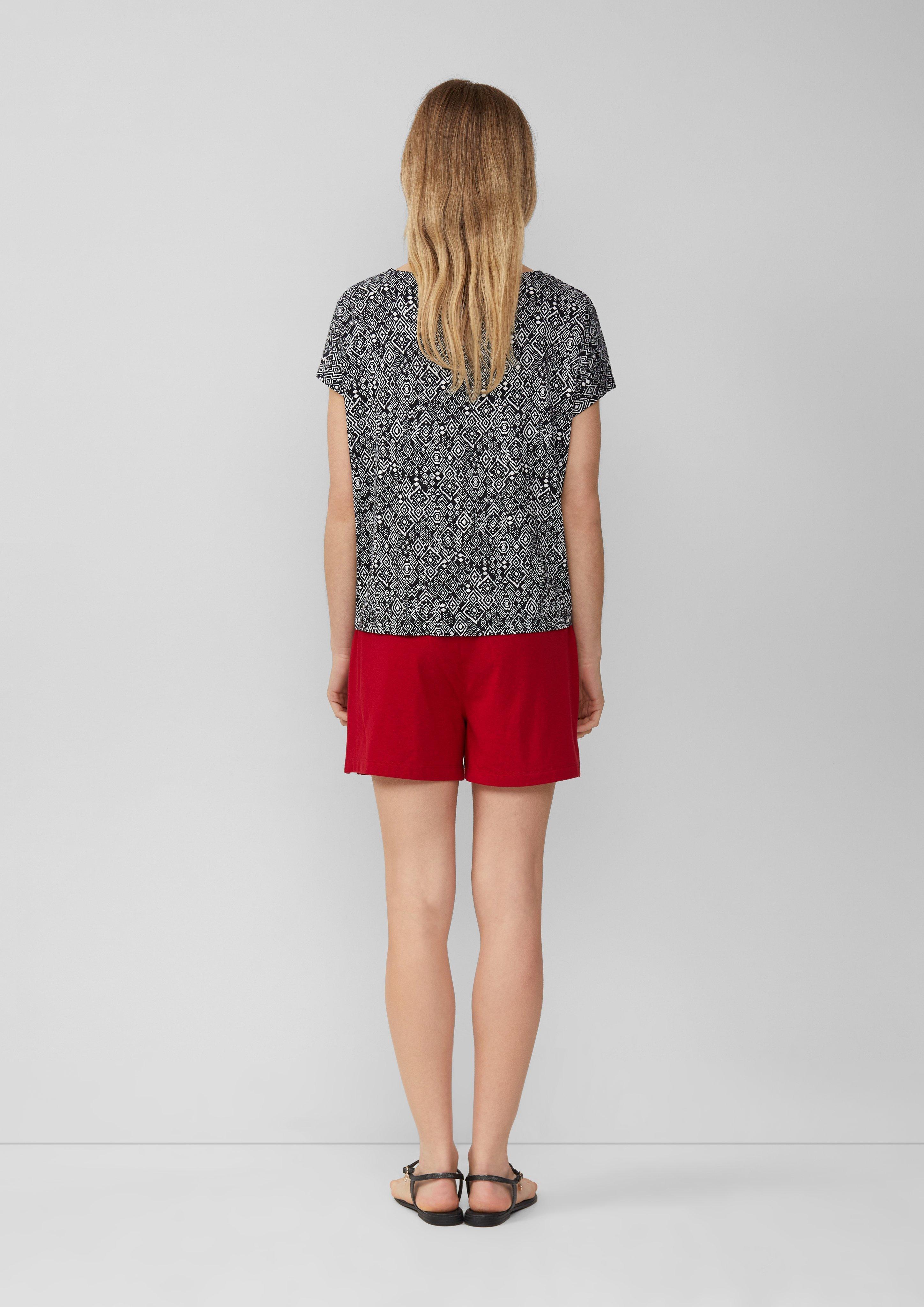 T-Shirt in 99B0, 35B0 & 99A2