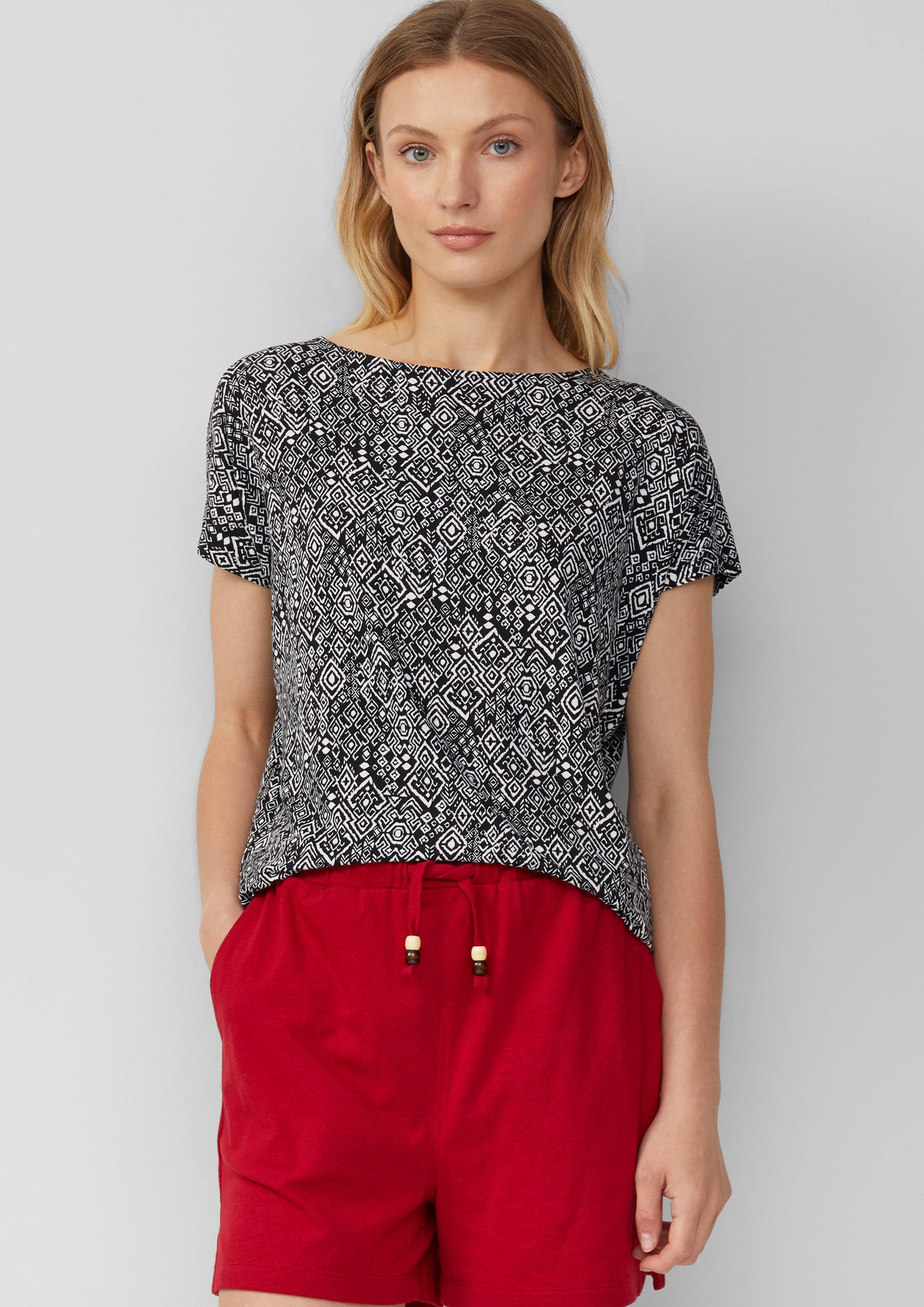 T-Shirt in 99B0, 35B0 & 99A2