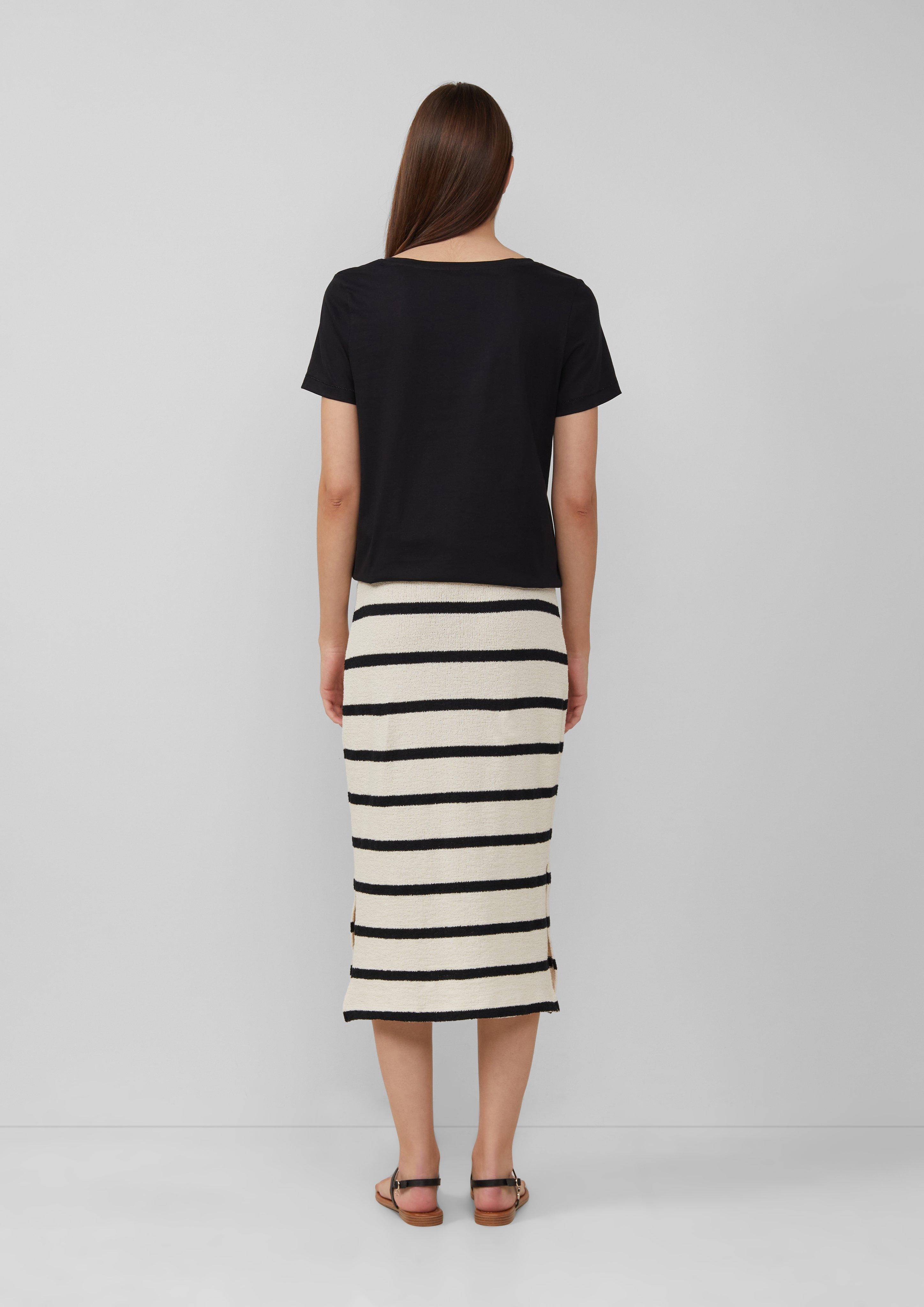 T-Shirt in 99D0 & 01D0