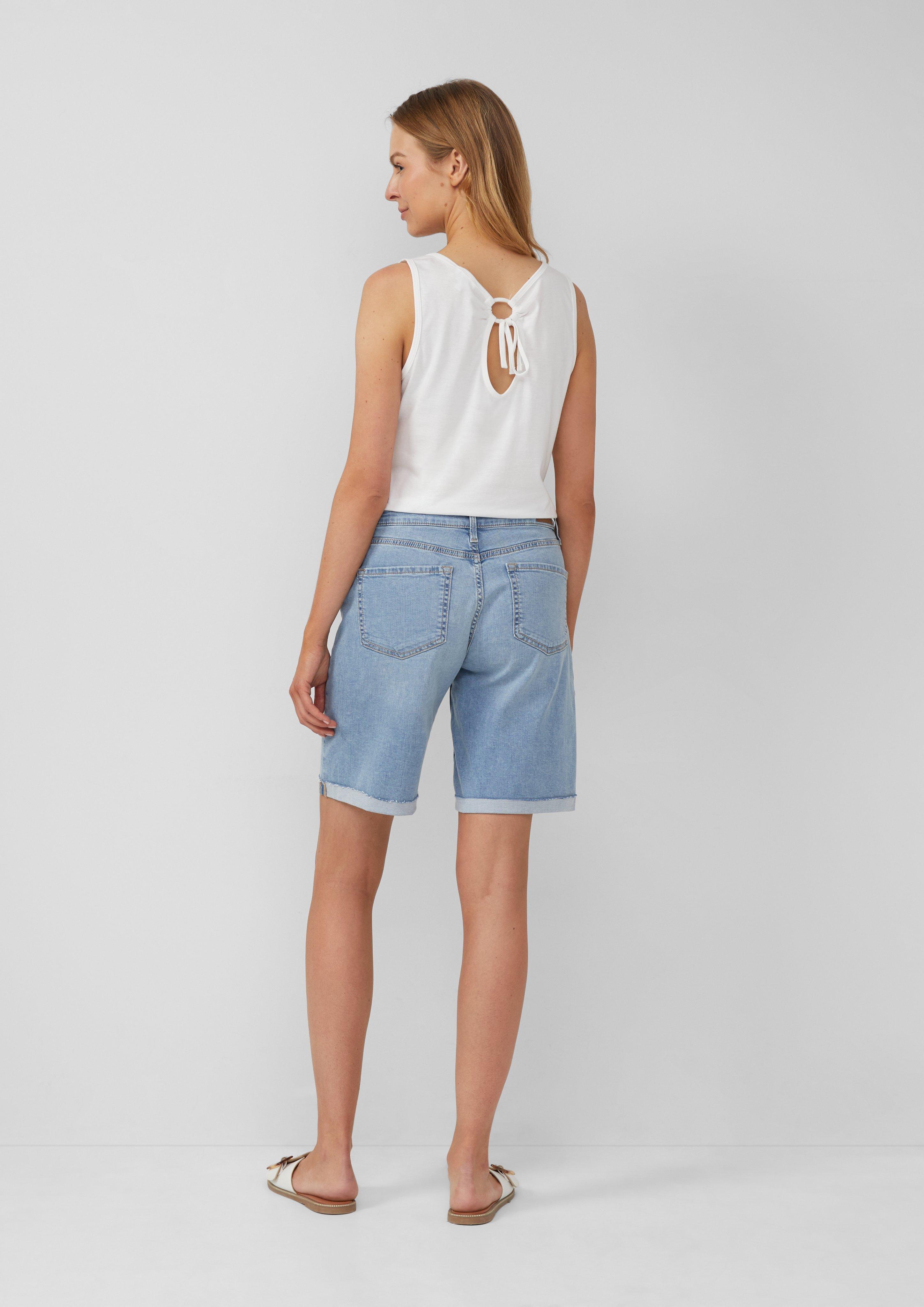 T-shirt in 0100, 99B0, 35B0, 99A2, 9999, 3533 & 6099